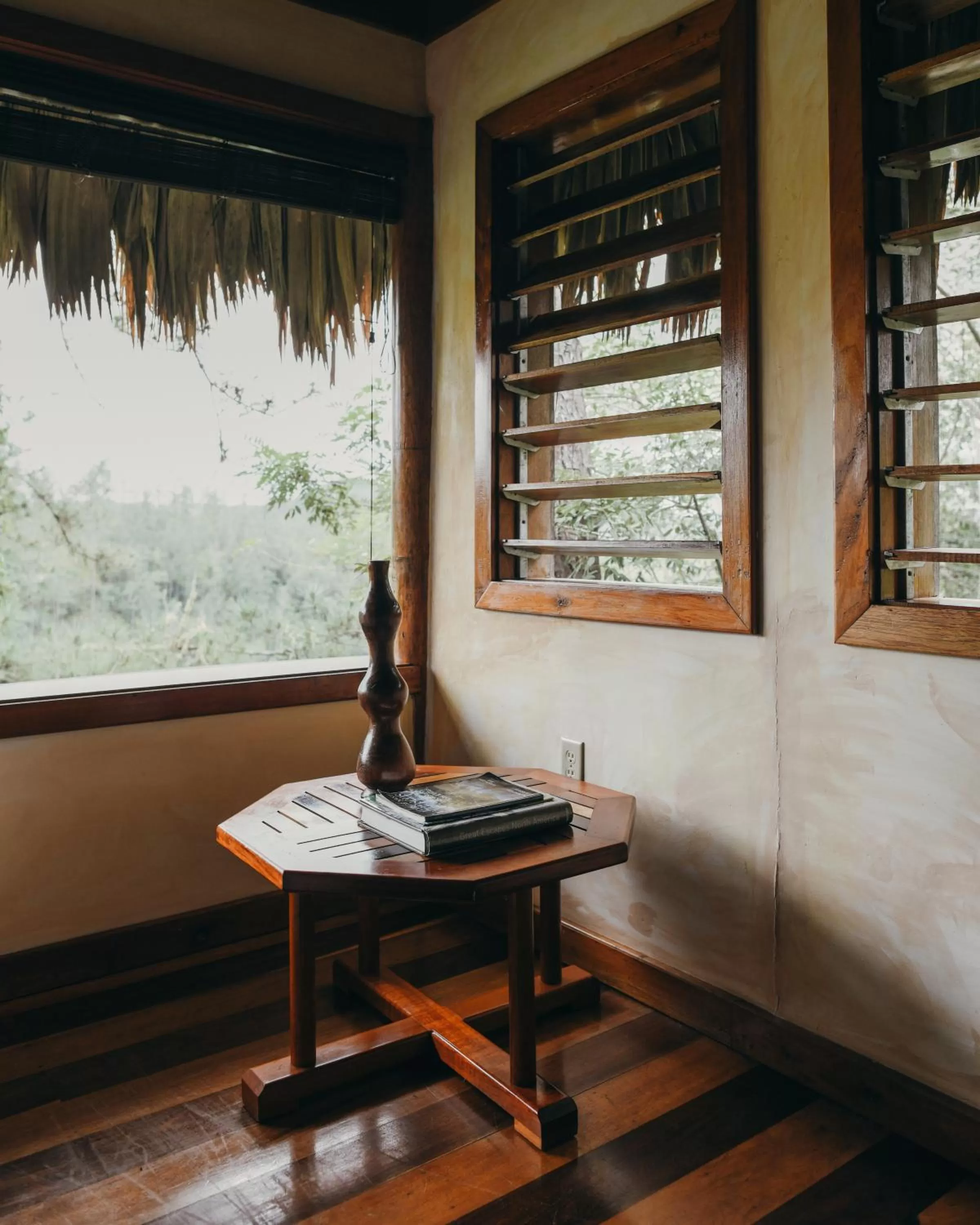 Seating area in Gaia Riverlodge