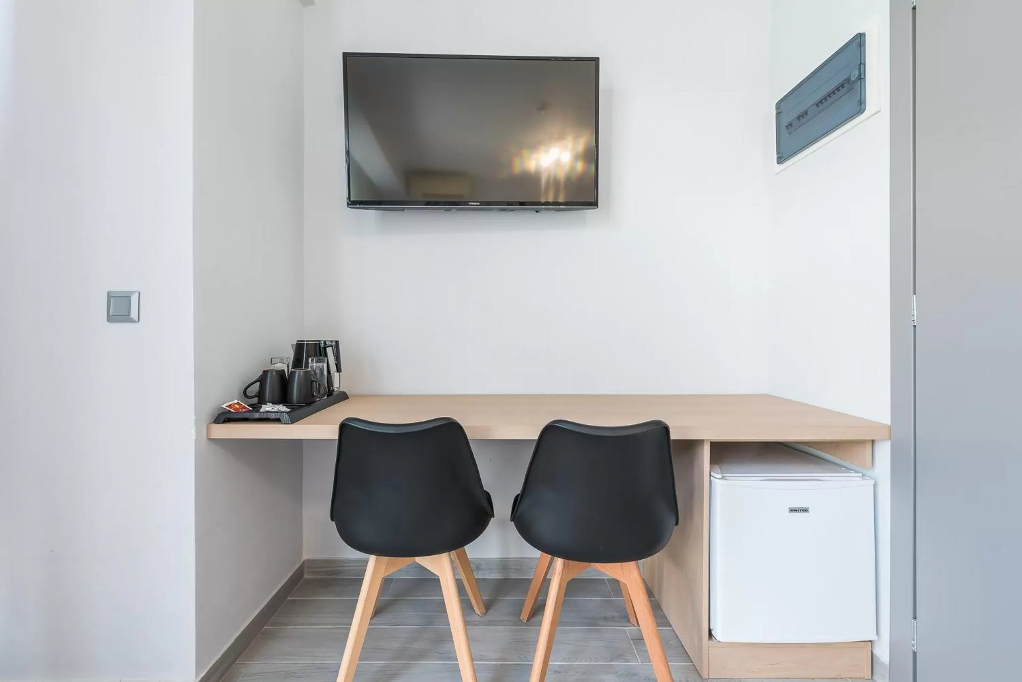 TV and multimedia in Athens Lights