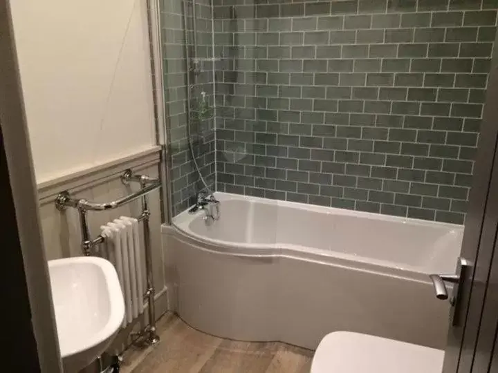 Bathroom in Crofters Lodge
