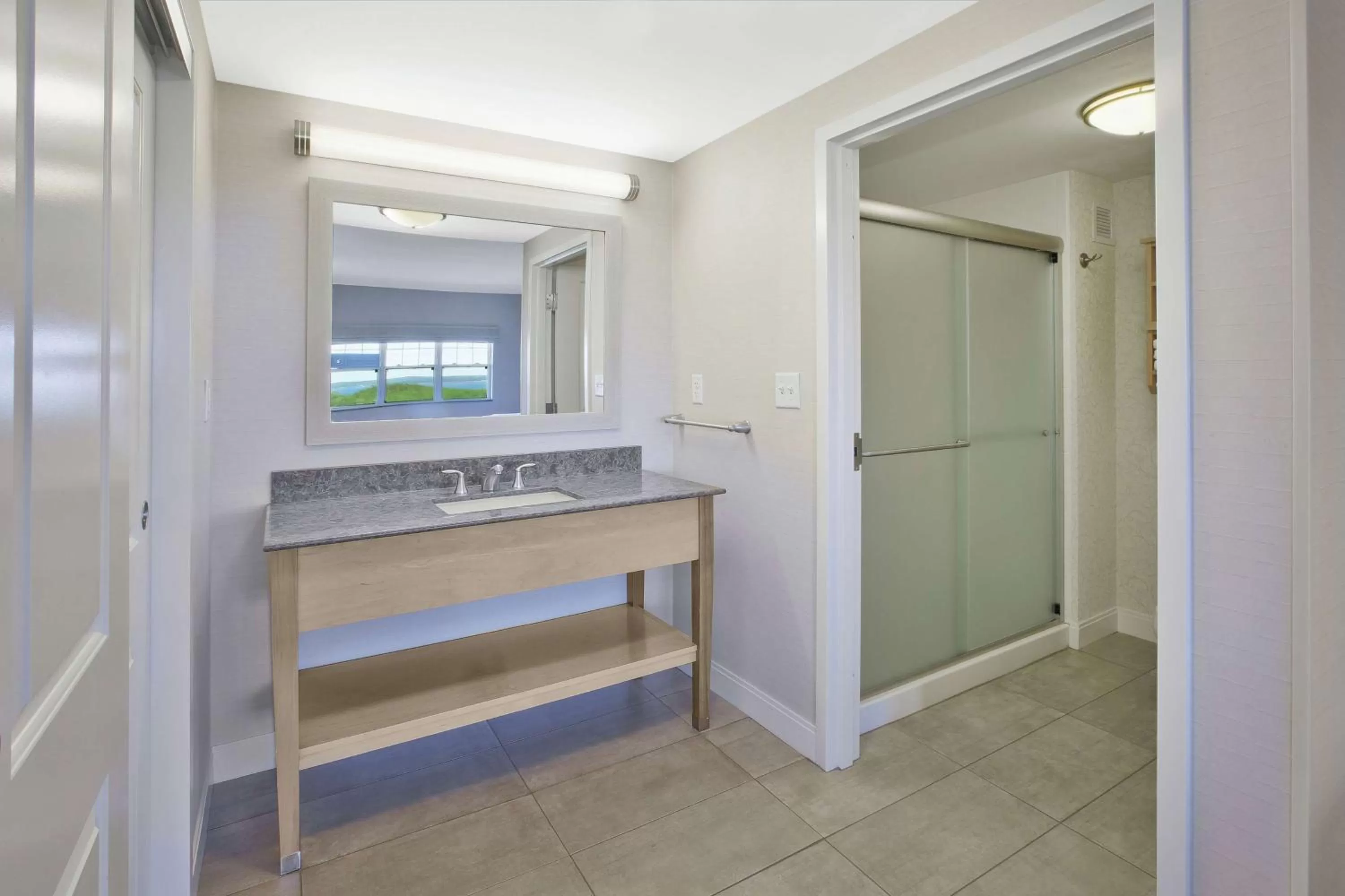 Bathroom in Hampton Inn Bar Harbor