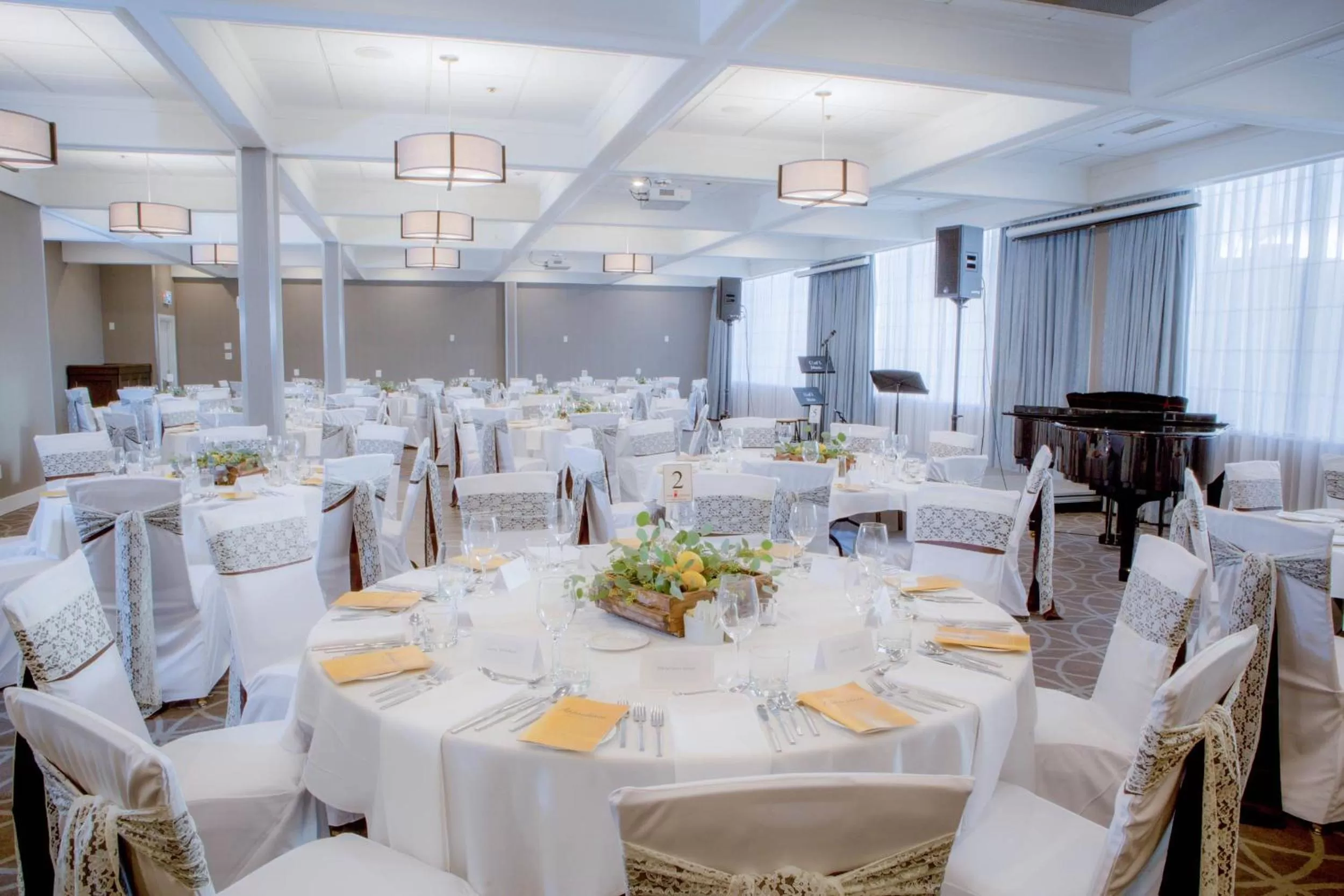 Meeting/conference room in Sandman Signature Lethbridge Lodge