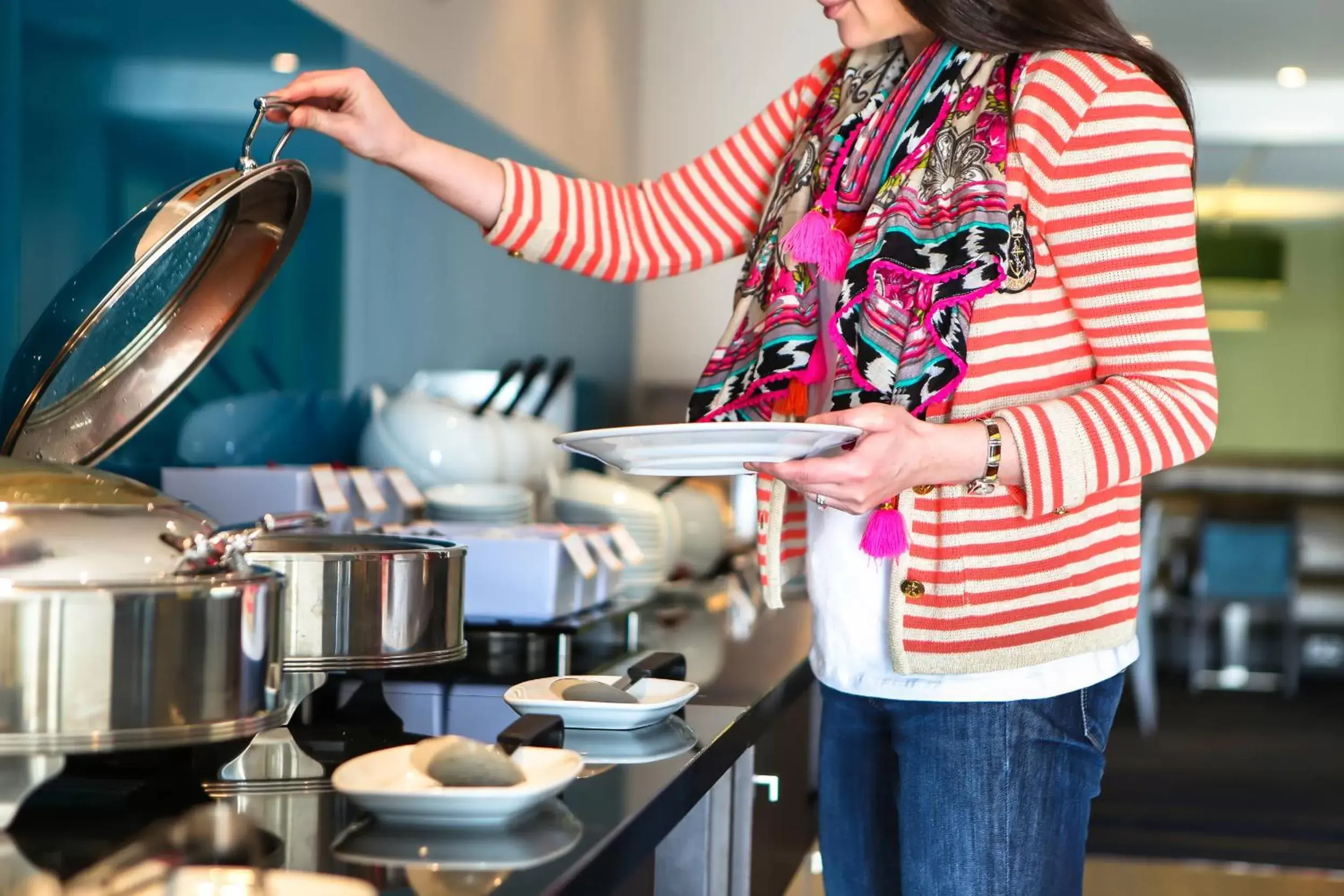 Food in Holiday Inn Express Manchester Airport, an IHG Hotel