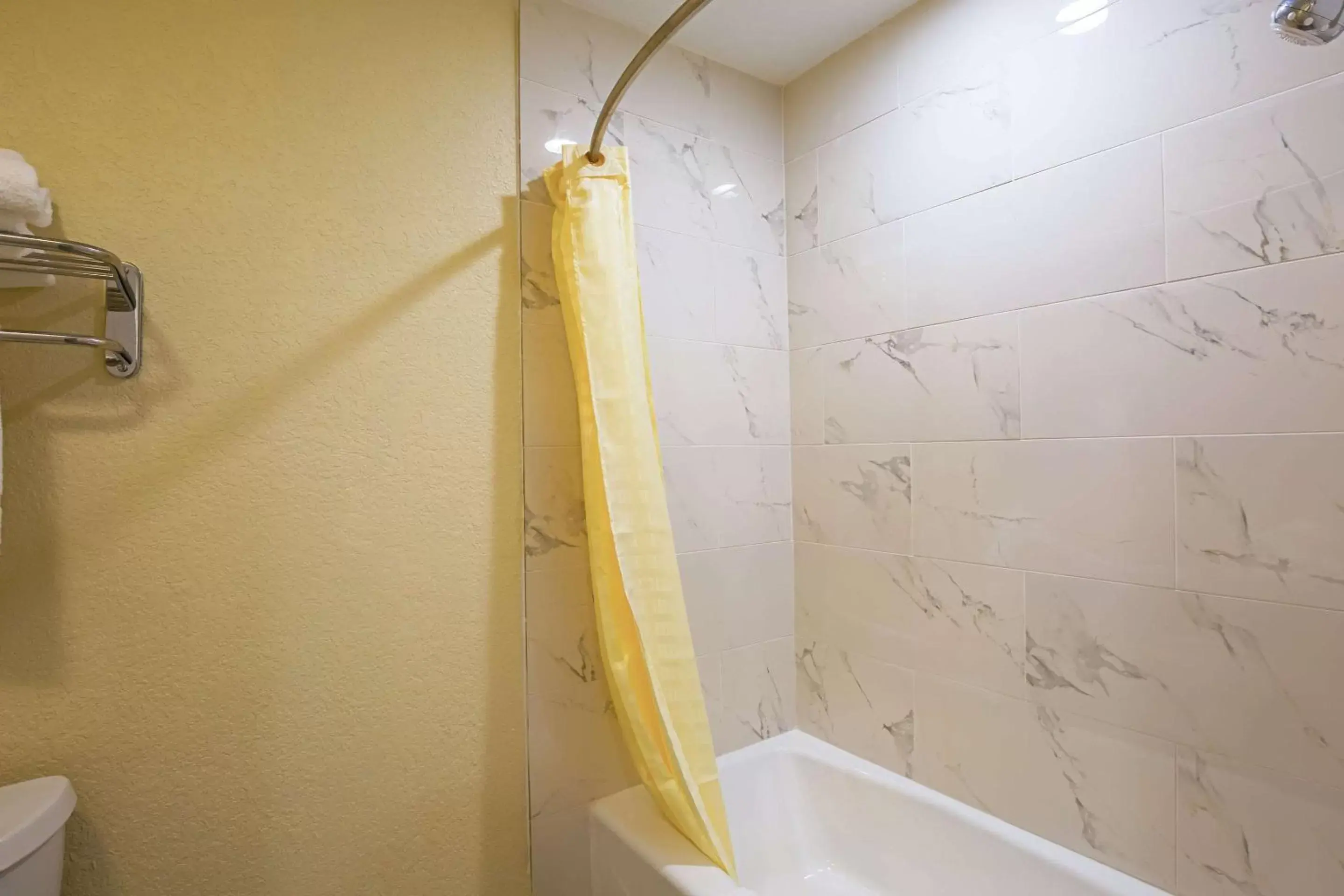 Bathroom in Quality Inn Rockport on Aransas Bay