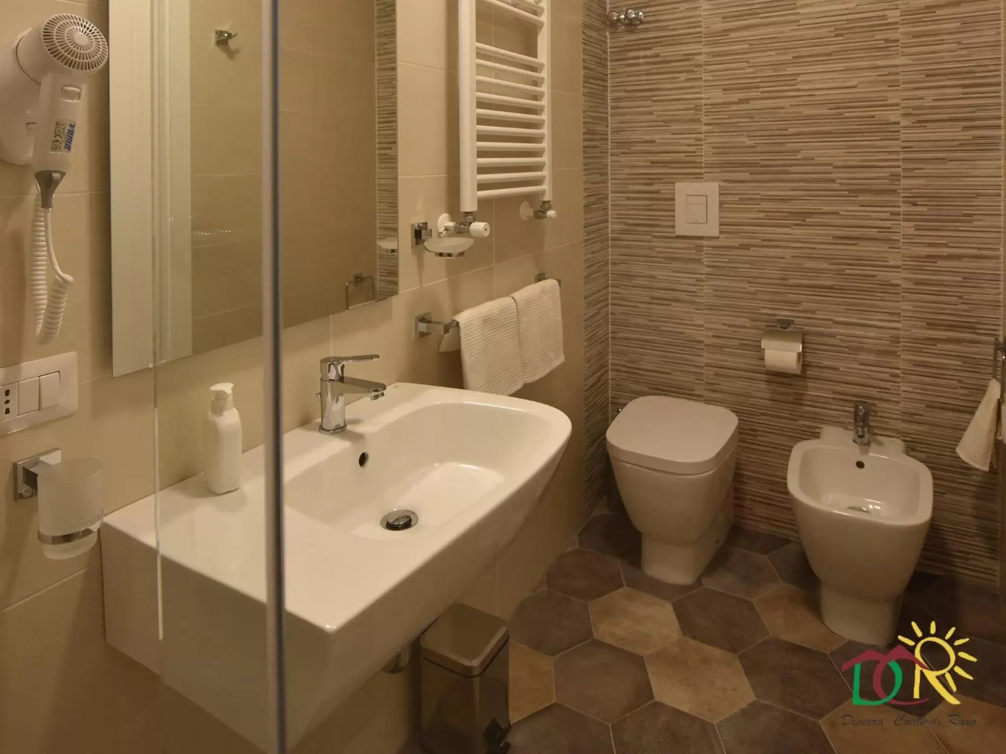 Shower, Bathroom in Dimora conte di Ruvo