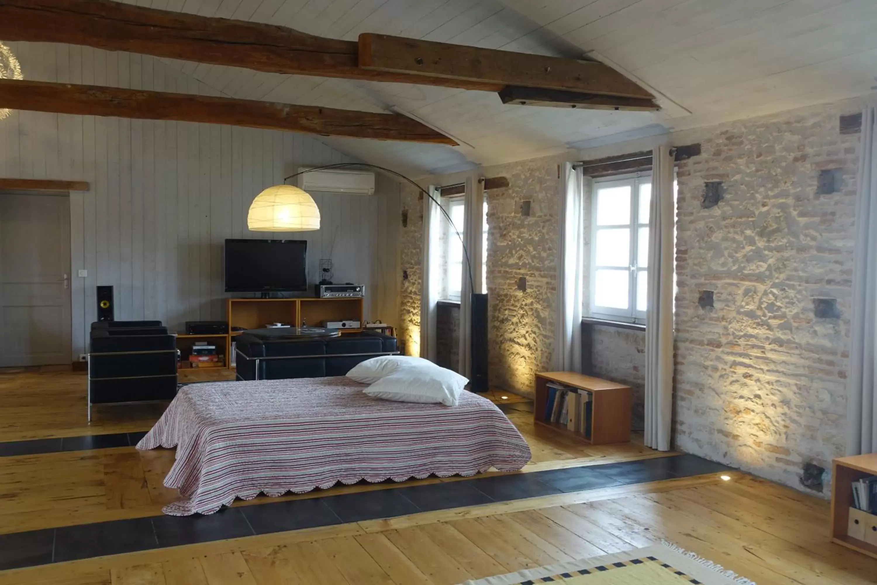 Bedroom, Seating Area in Impasse du Boeuf