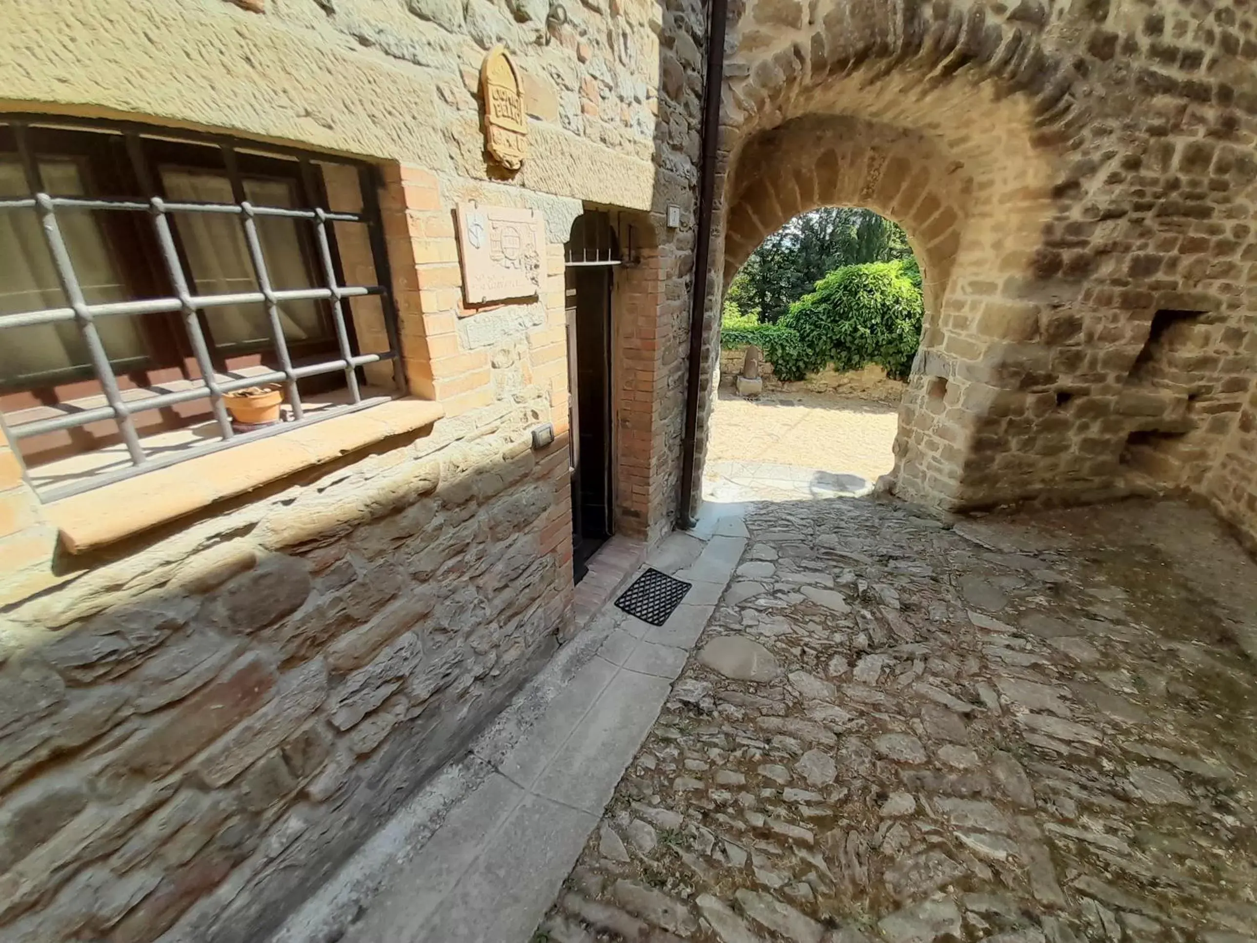 Facade/entrance in Castello Di Giomici