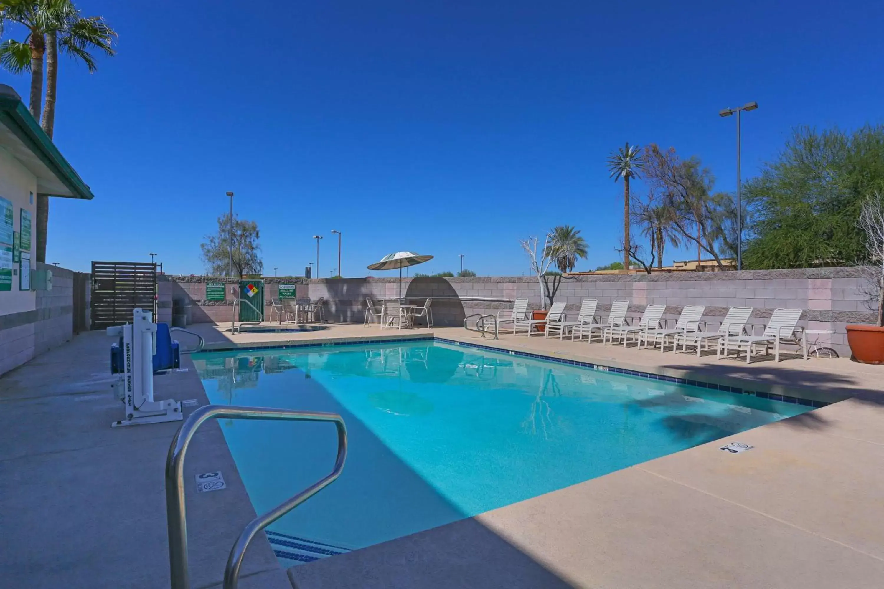 On site, Swimming Pool in Best Western Superstition Springs Inn