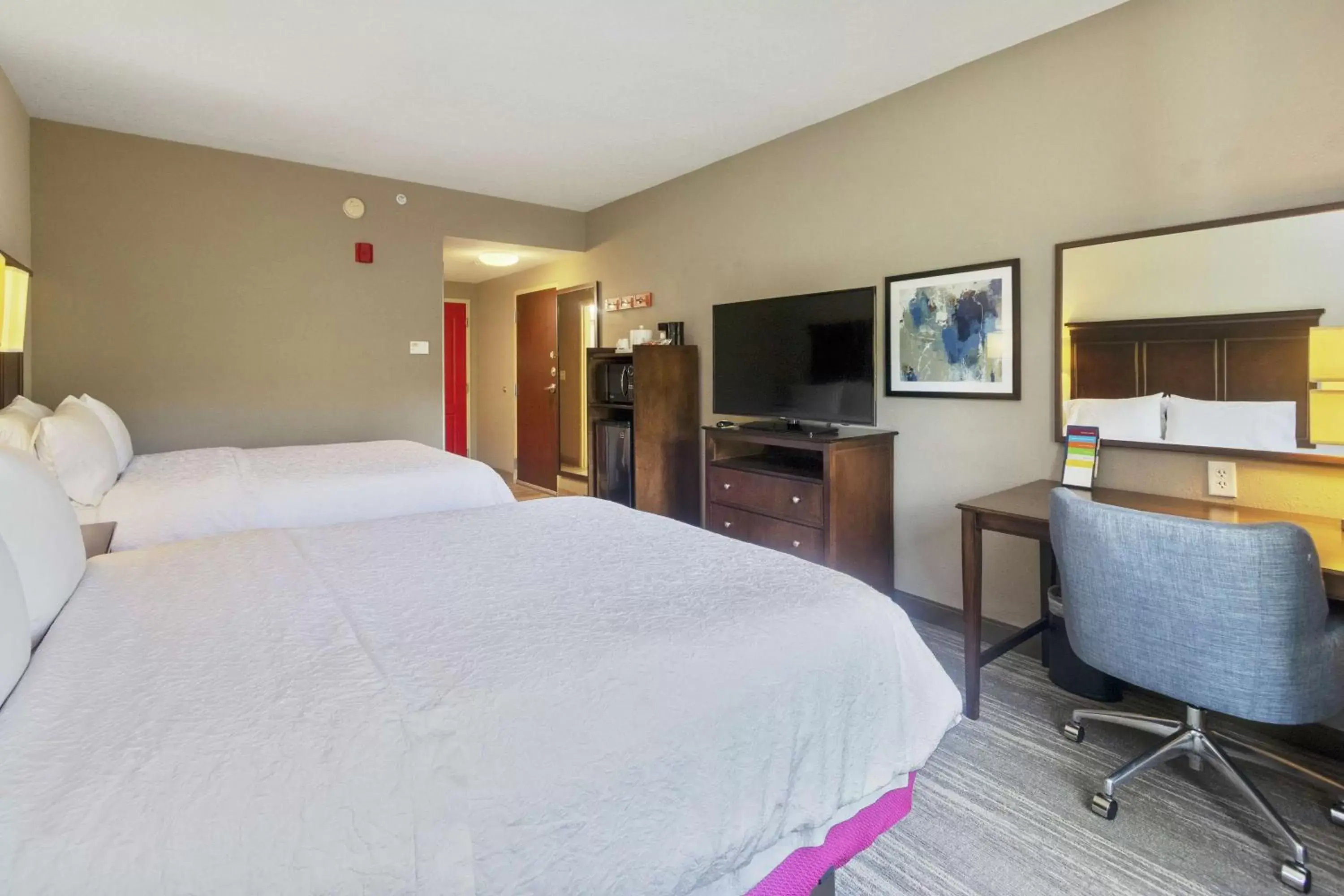 Bedroom in Hampton Inn & Suites Orlando-Apopka