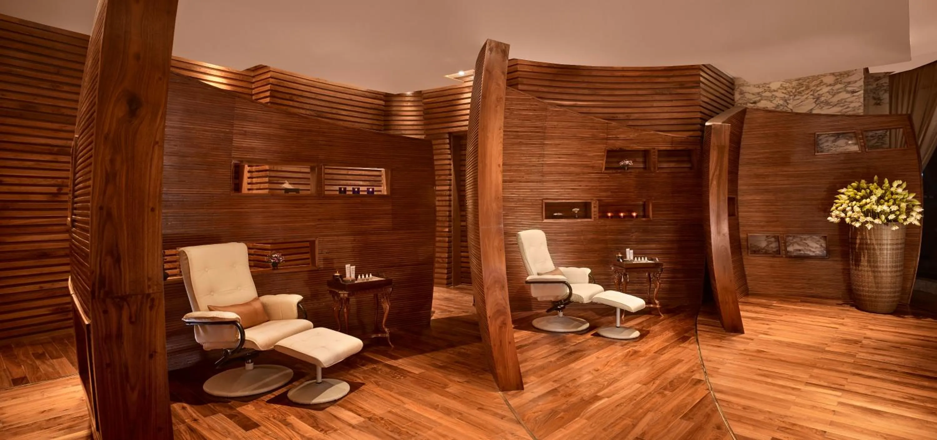 Massage in The Reverie Saigon Residential Suites