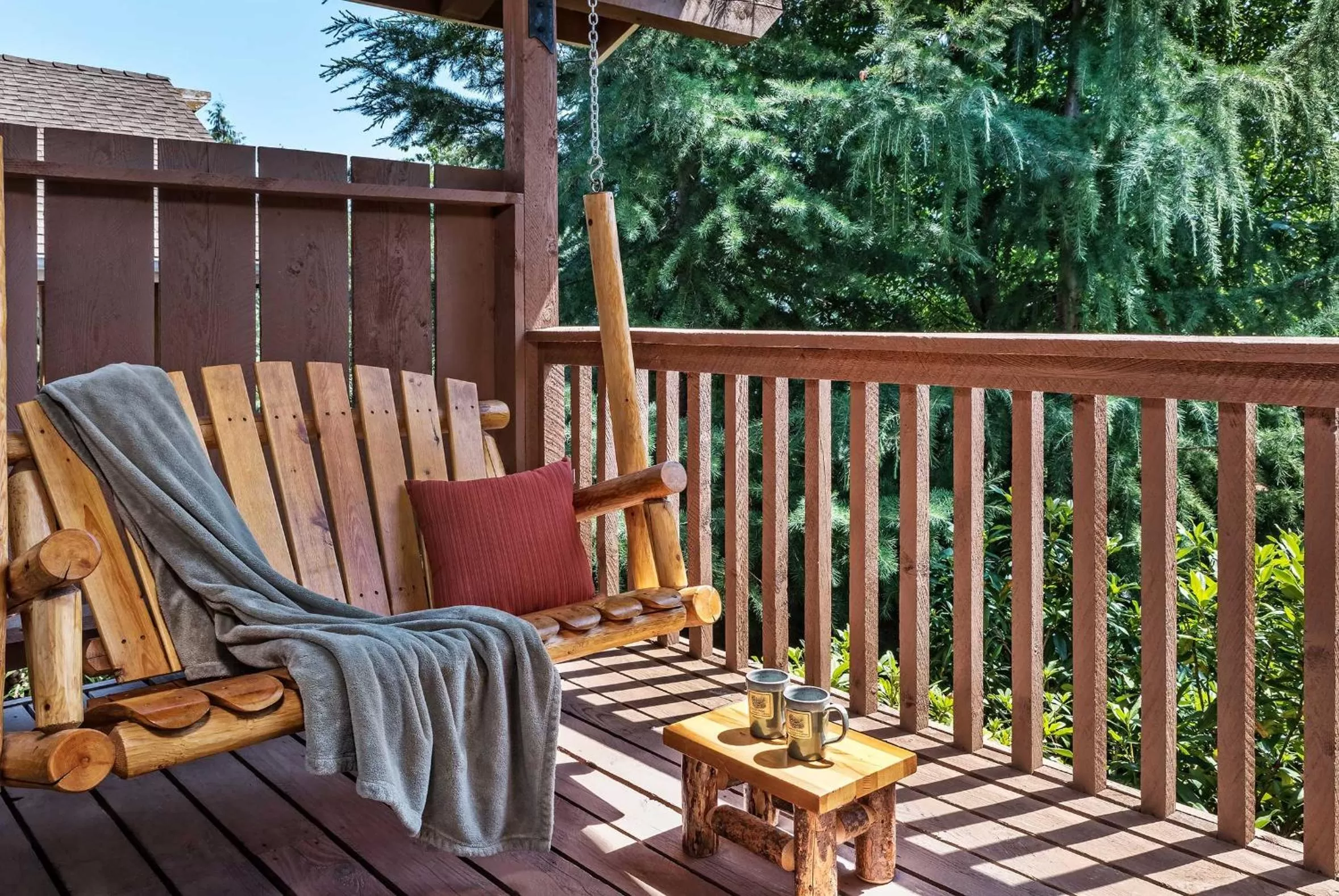 Balcony/Terrace in Carson Ridge Luxury Cabins