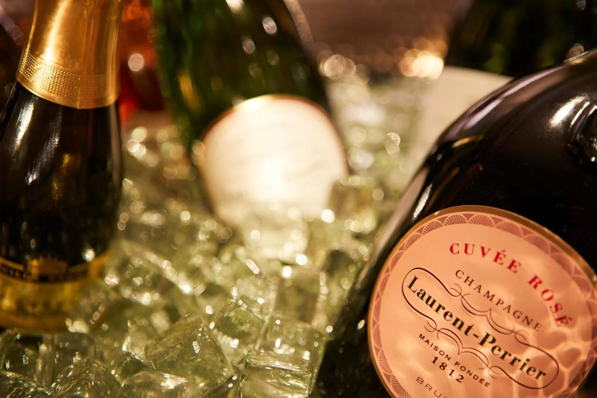 Alcoholic drinks in Palm Court Hotel