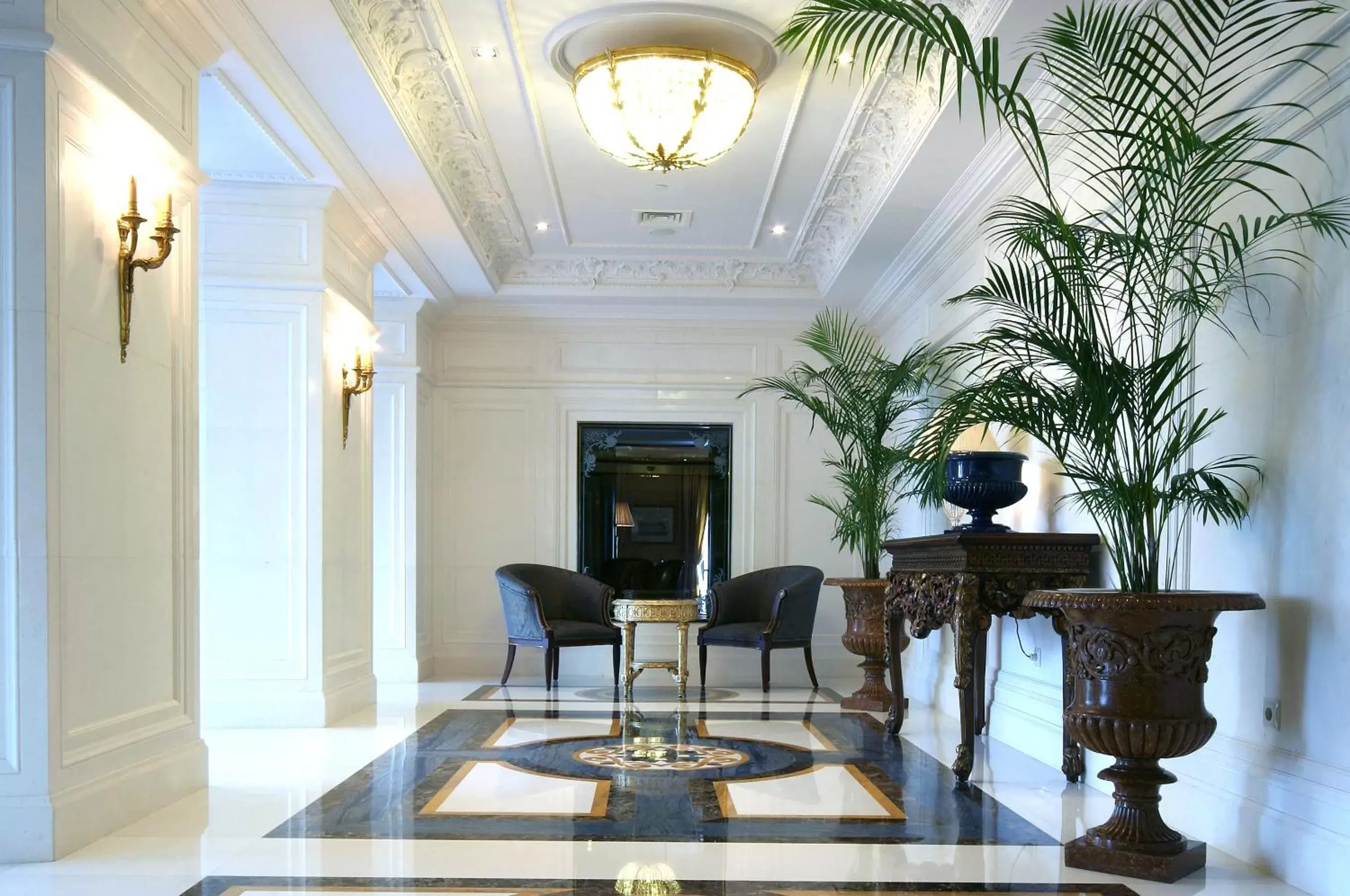 Lobby or reception in Eurostars Palacio Buenavista