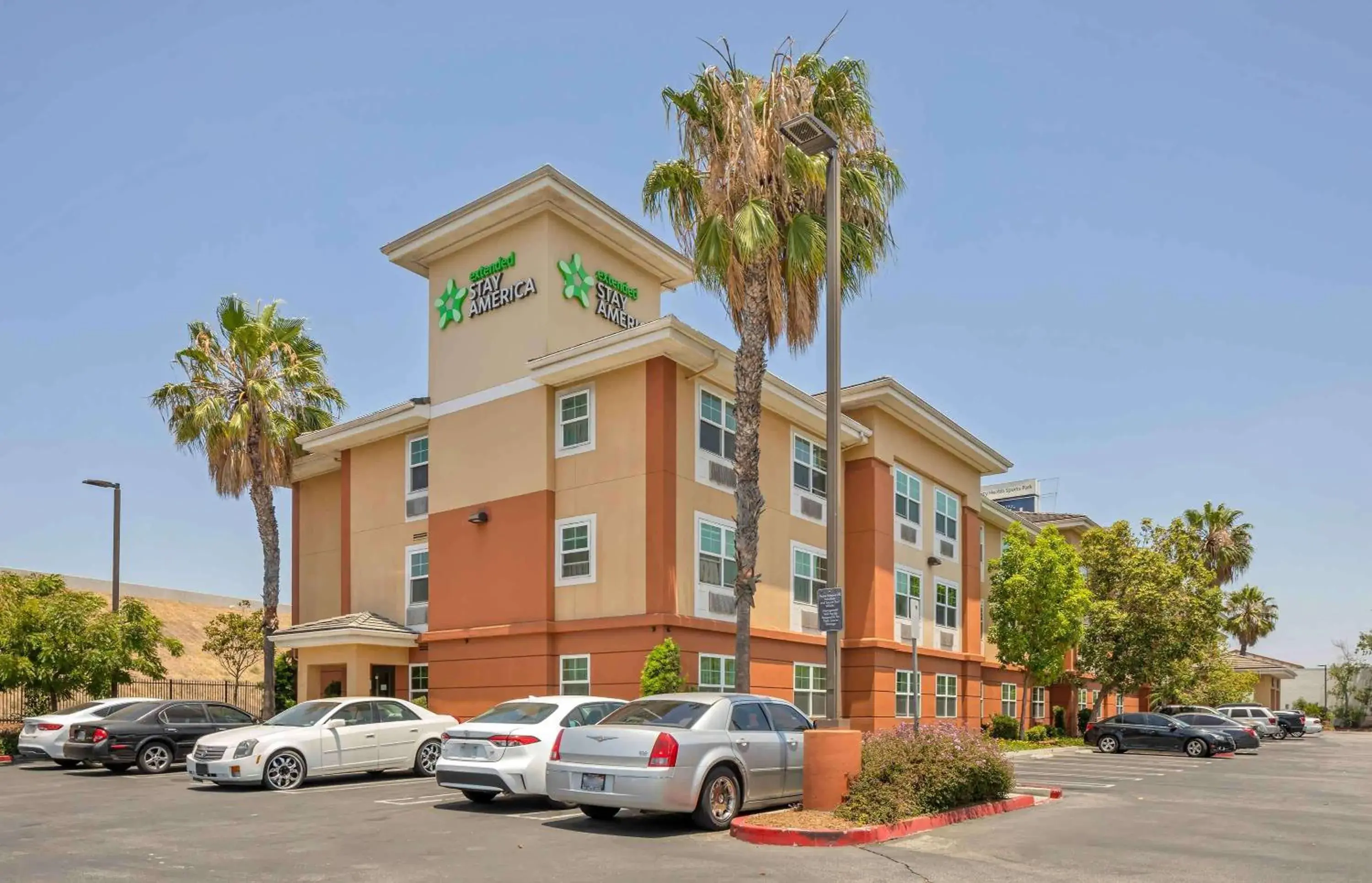 Property Building in Extended Stay America Suites - Los Angeles - Carson
