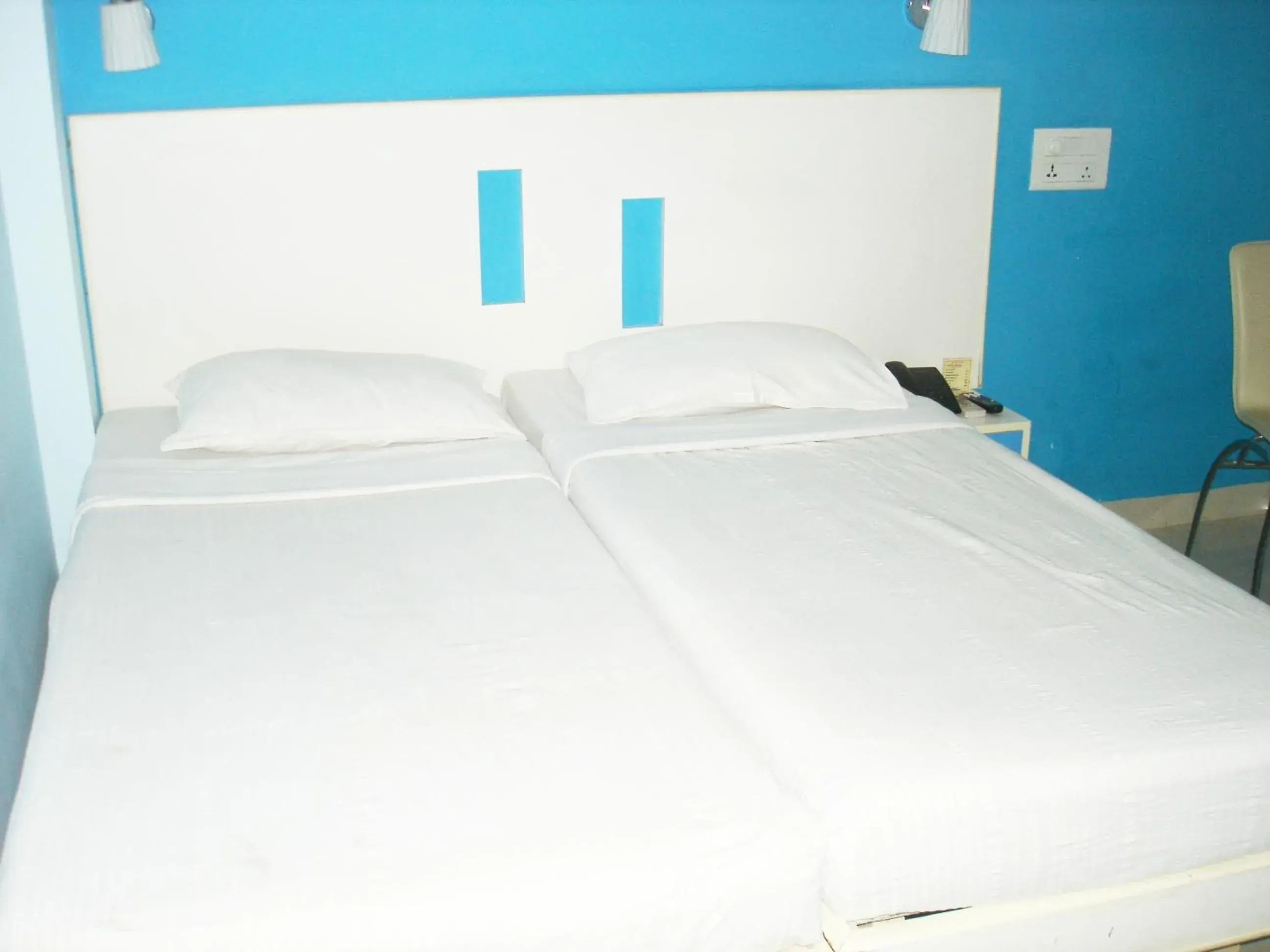 Bed in Hotel Pandian