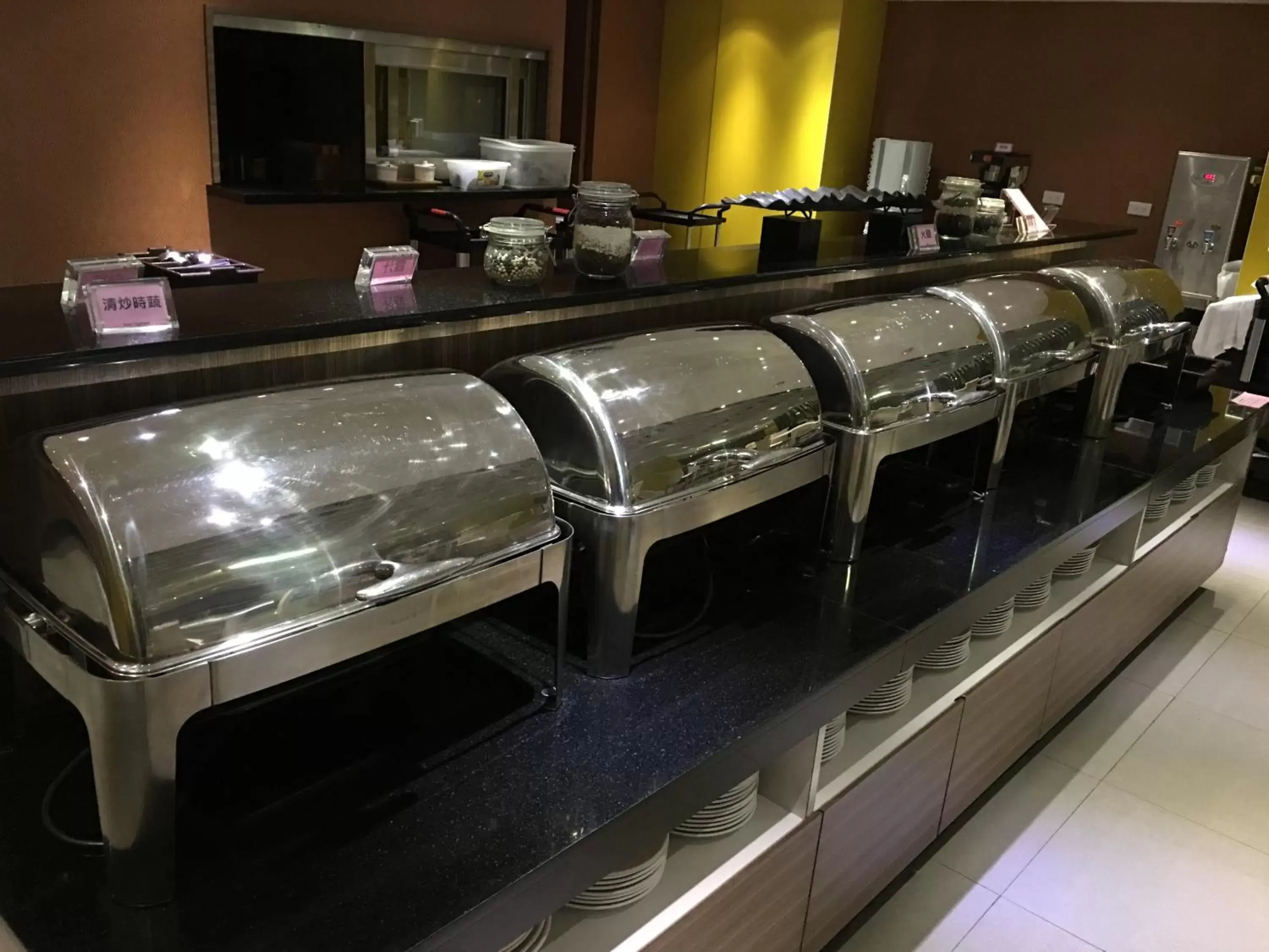 Restaurant/places to eat in Century Hotel Taoyuan