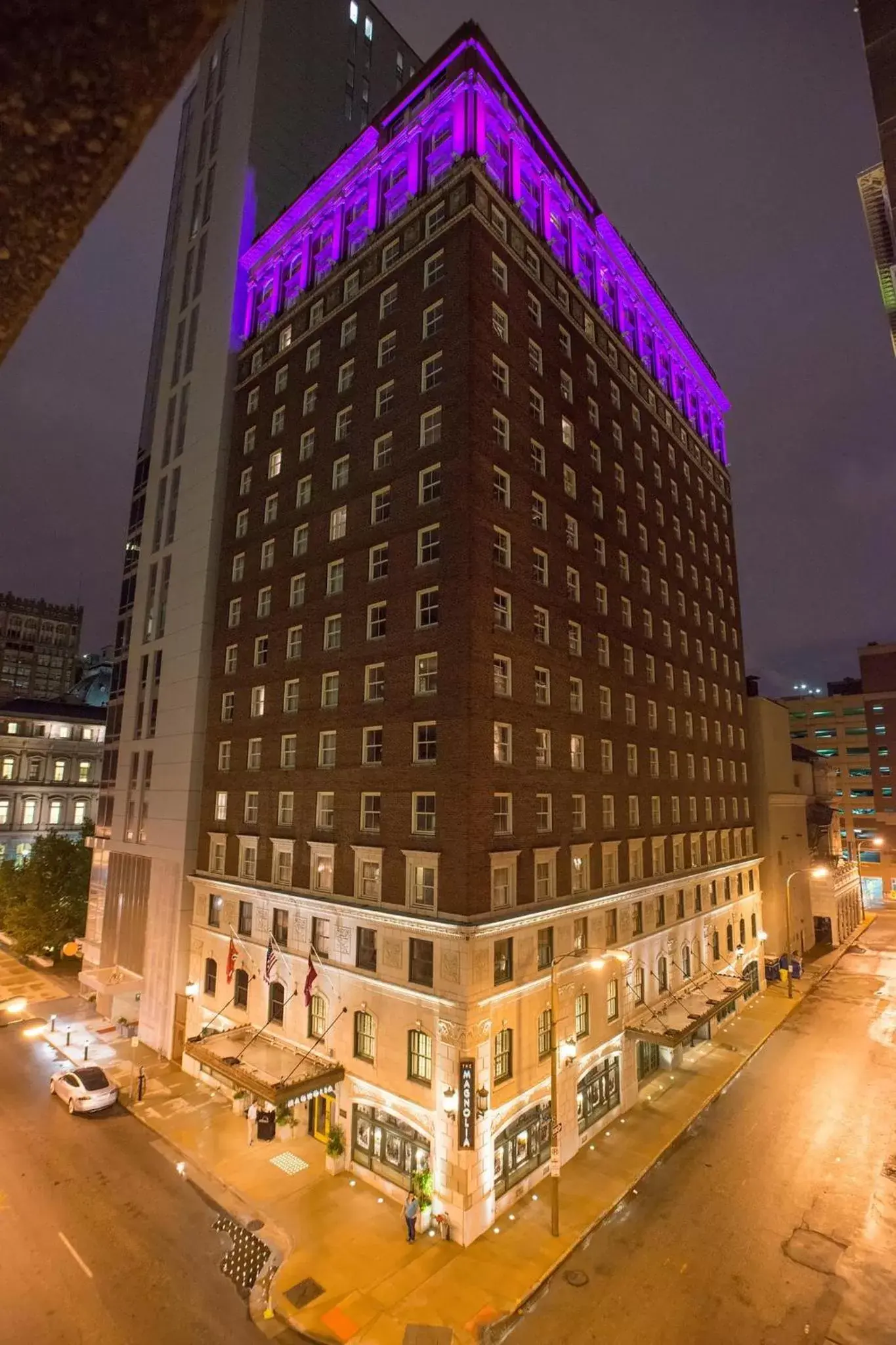 Property Building in Magnolia Hotel St. Louis, a Tribute Portfolio Hotel