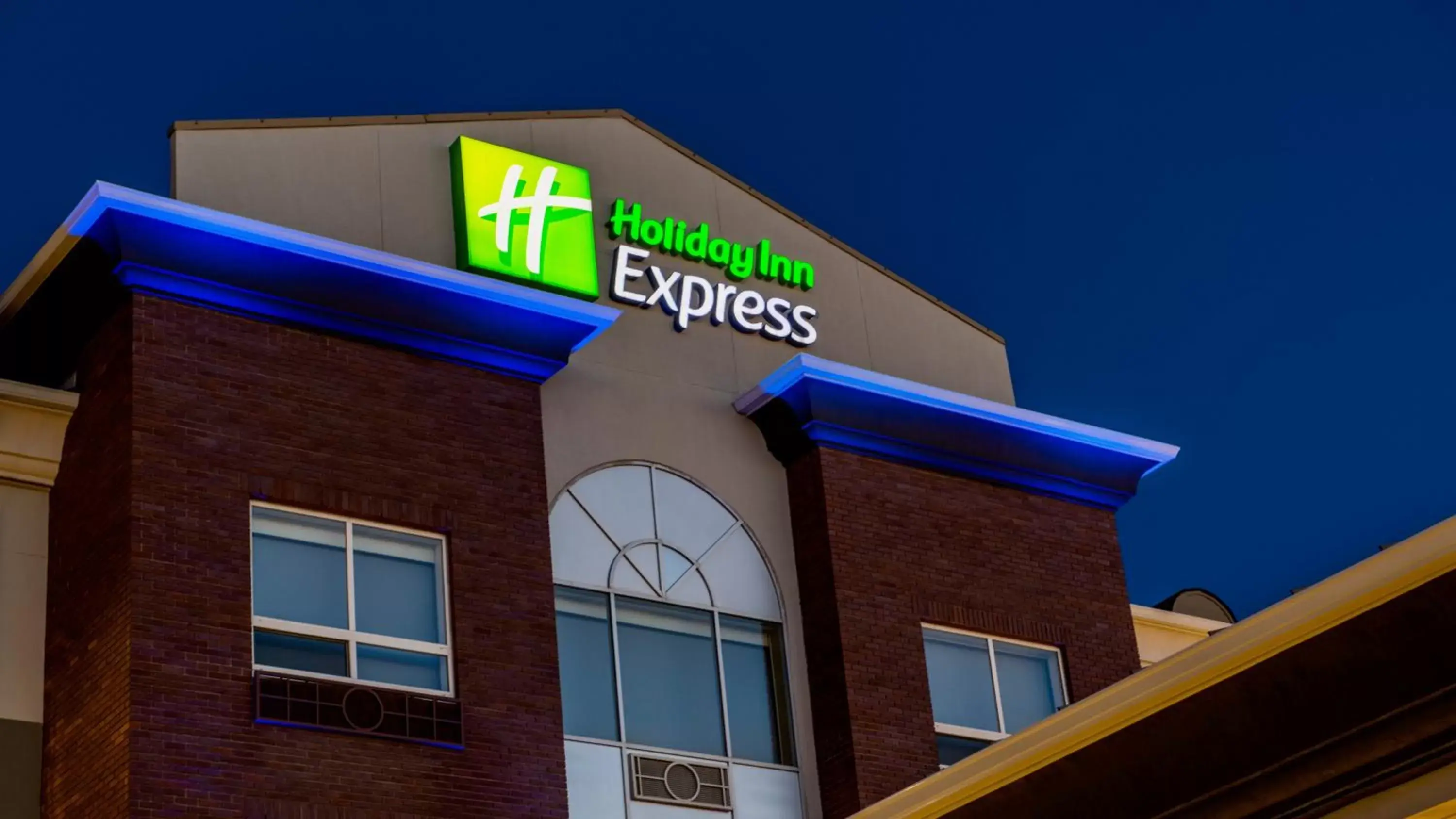 Property Building in Holiday Inn Express Airdrie, an IHG Hotel