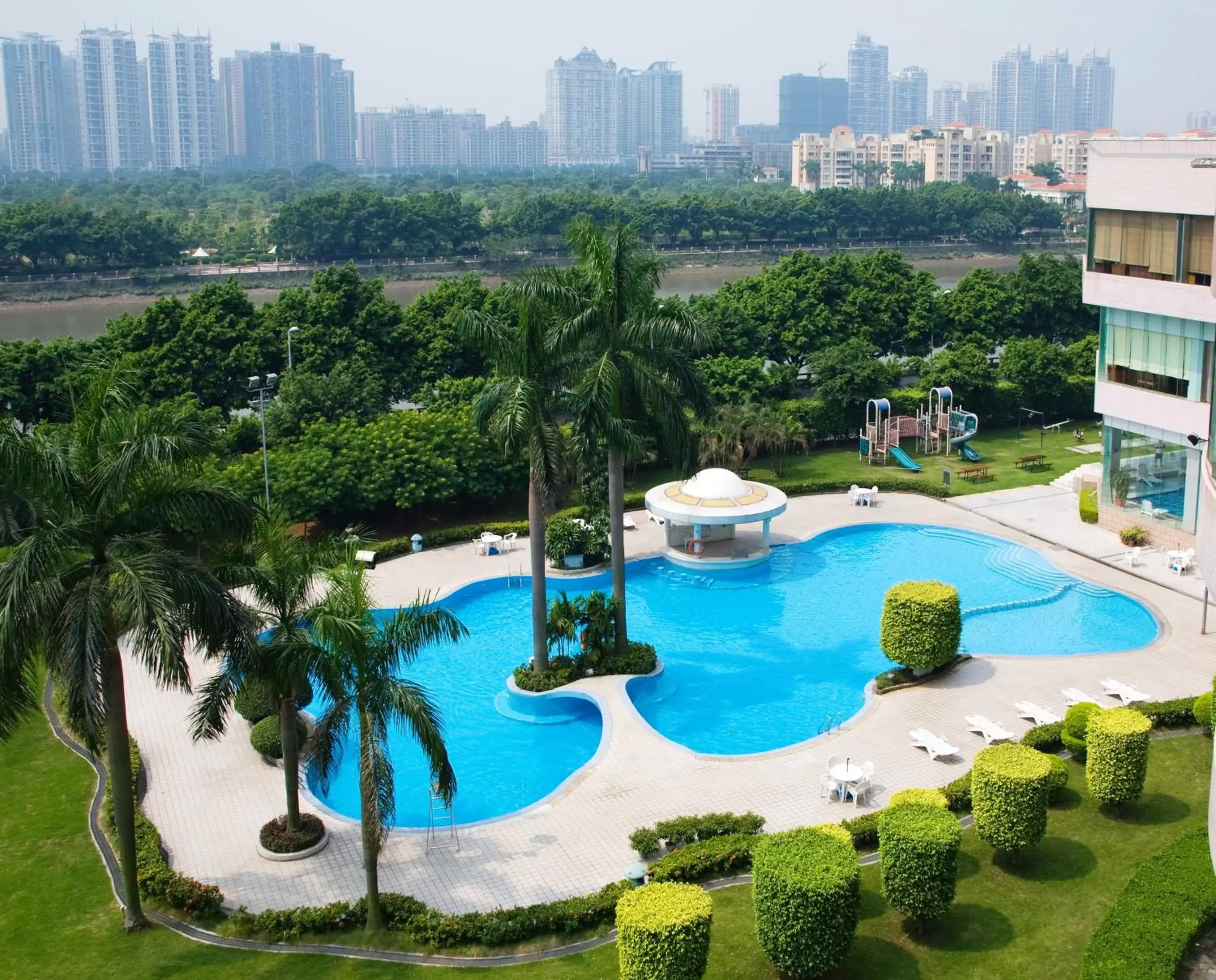Swimming pool in Ramada by Wyndham Pearl Guangzhou-Canton Fair Free Shuttle Bus Swimming pool in Ramada by Wyndham Pearl Guangzhou-Canton Fair Free Shuttle Bus