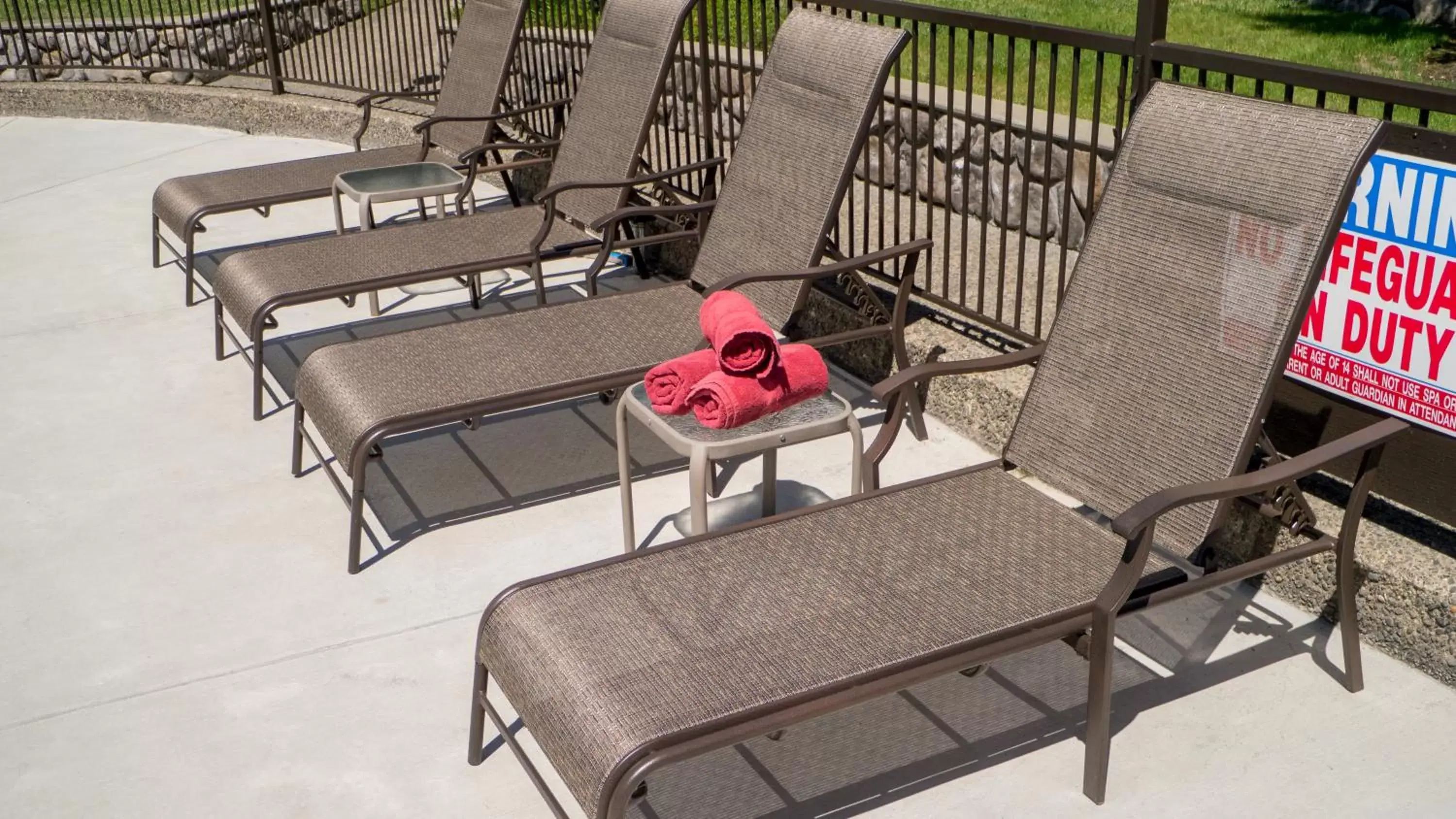 Swimming pool in The Lodge at Riverside