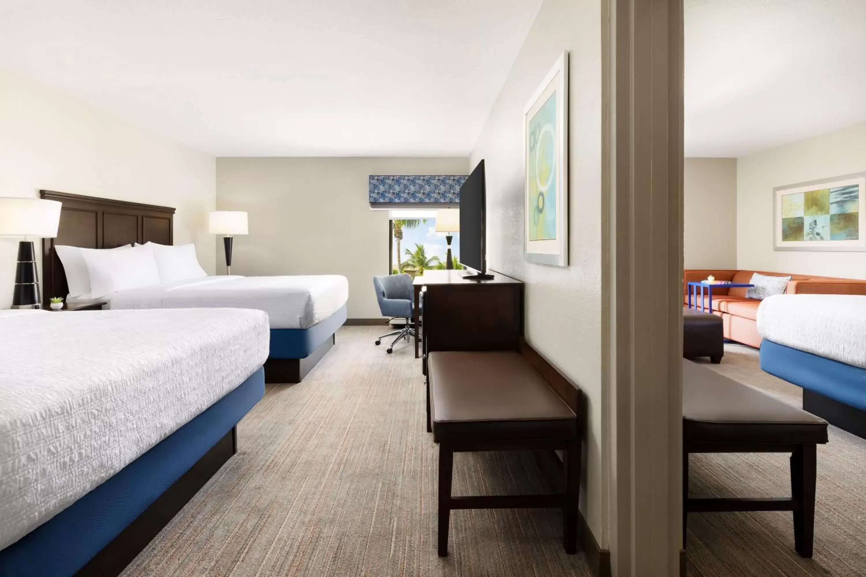 Bedroom, Bed in Hampton Inn Naples-Central