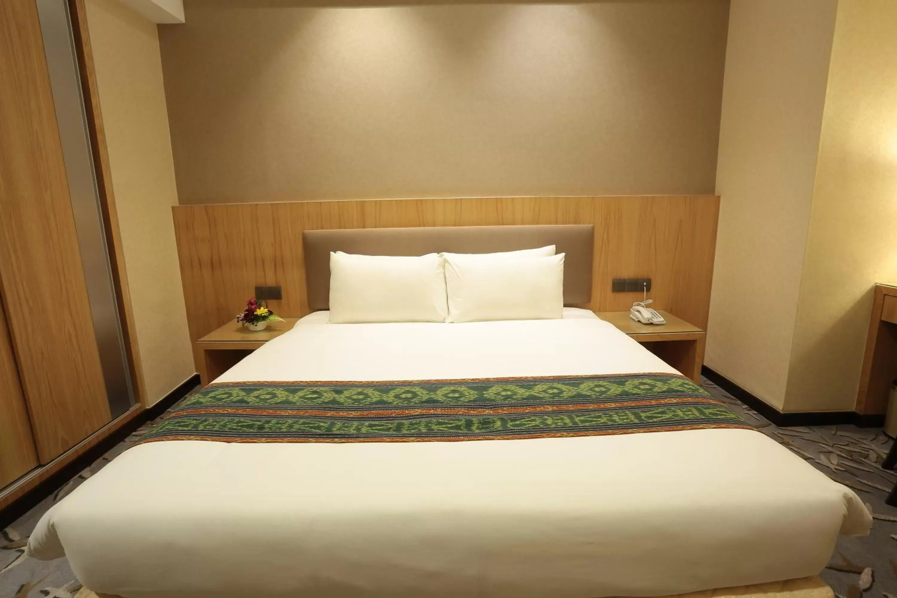 Bedroom, Bed in Imperial Riverbank Hotel Kuching