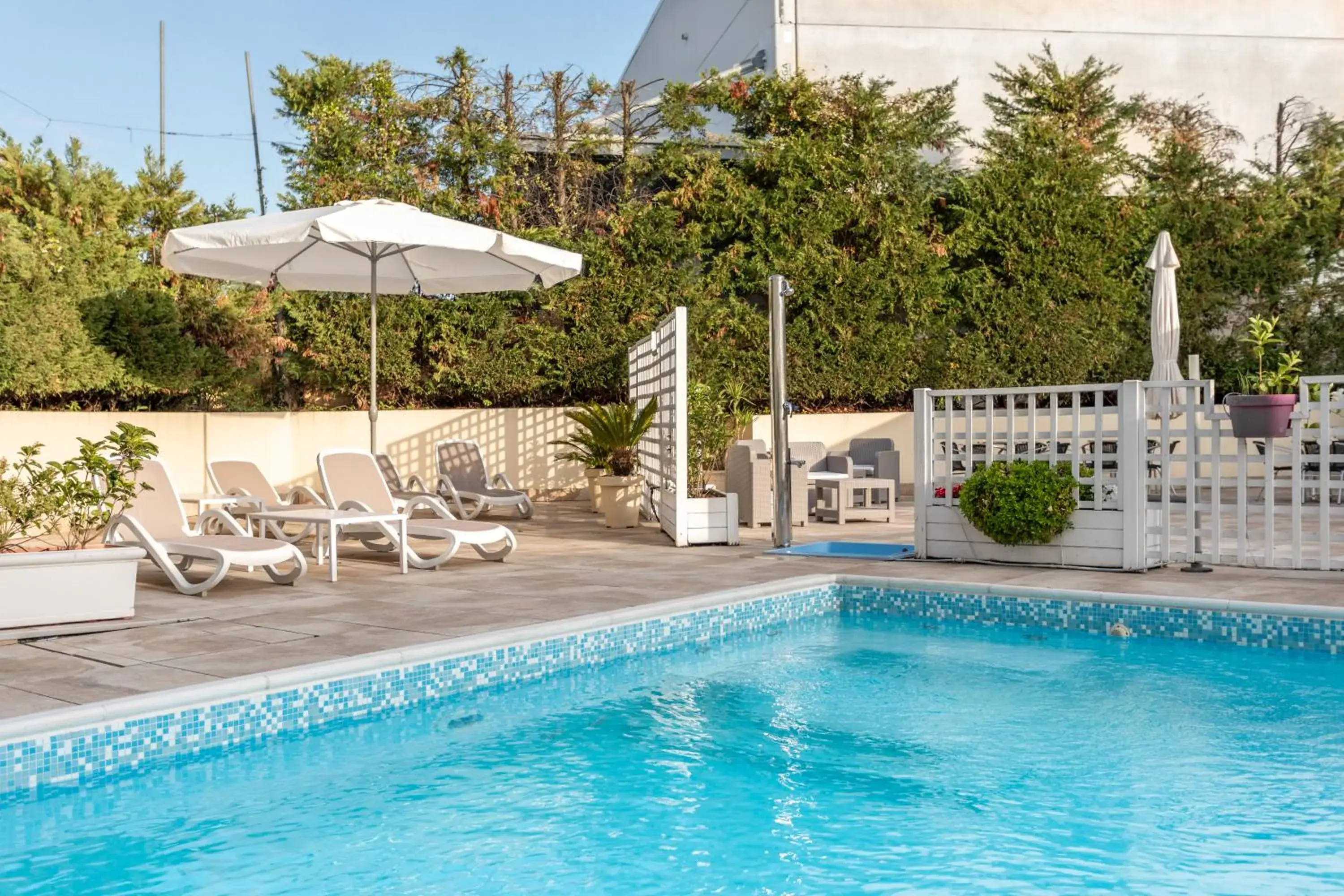 Swimming Pool in Hotel Concorde