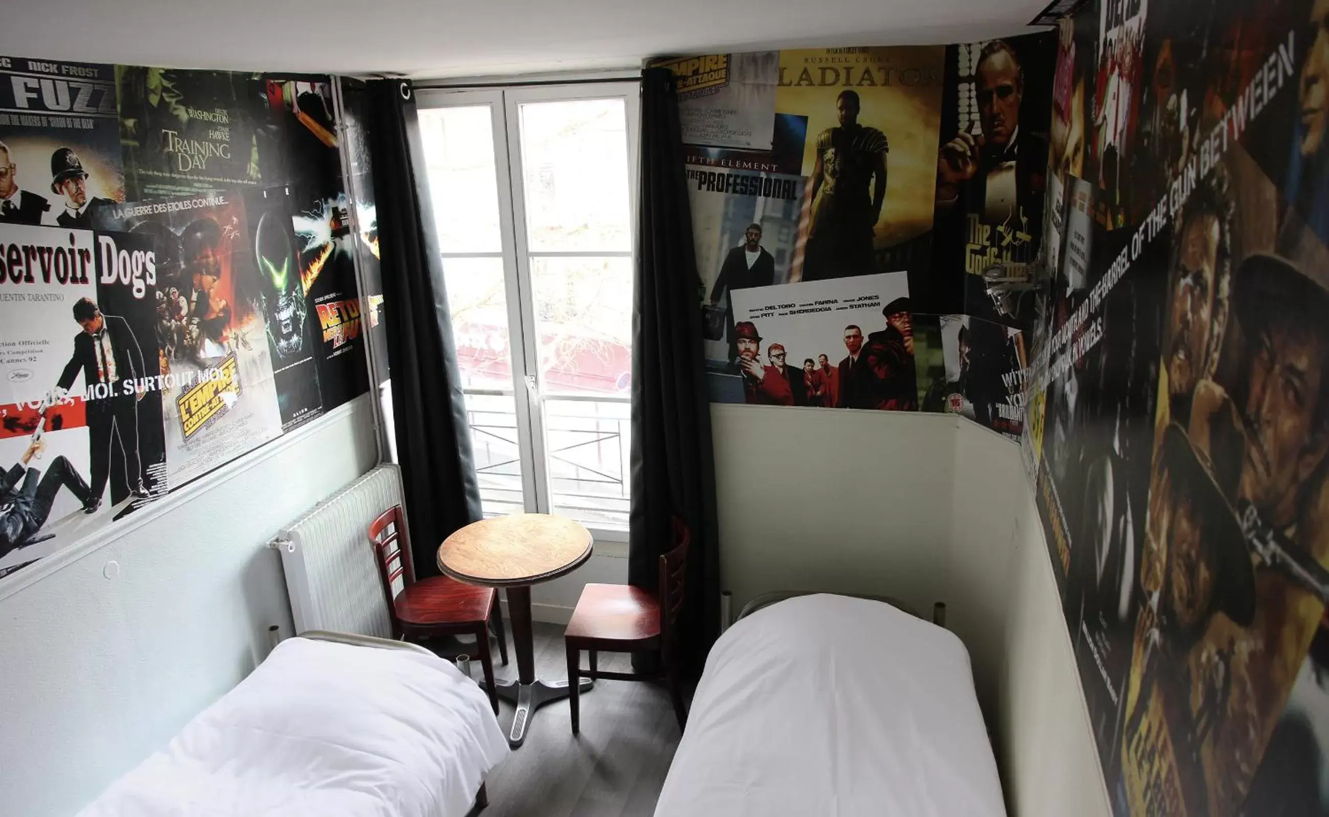 Bedroom, Seating Area in Absolute Hotel Paris République