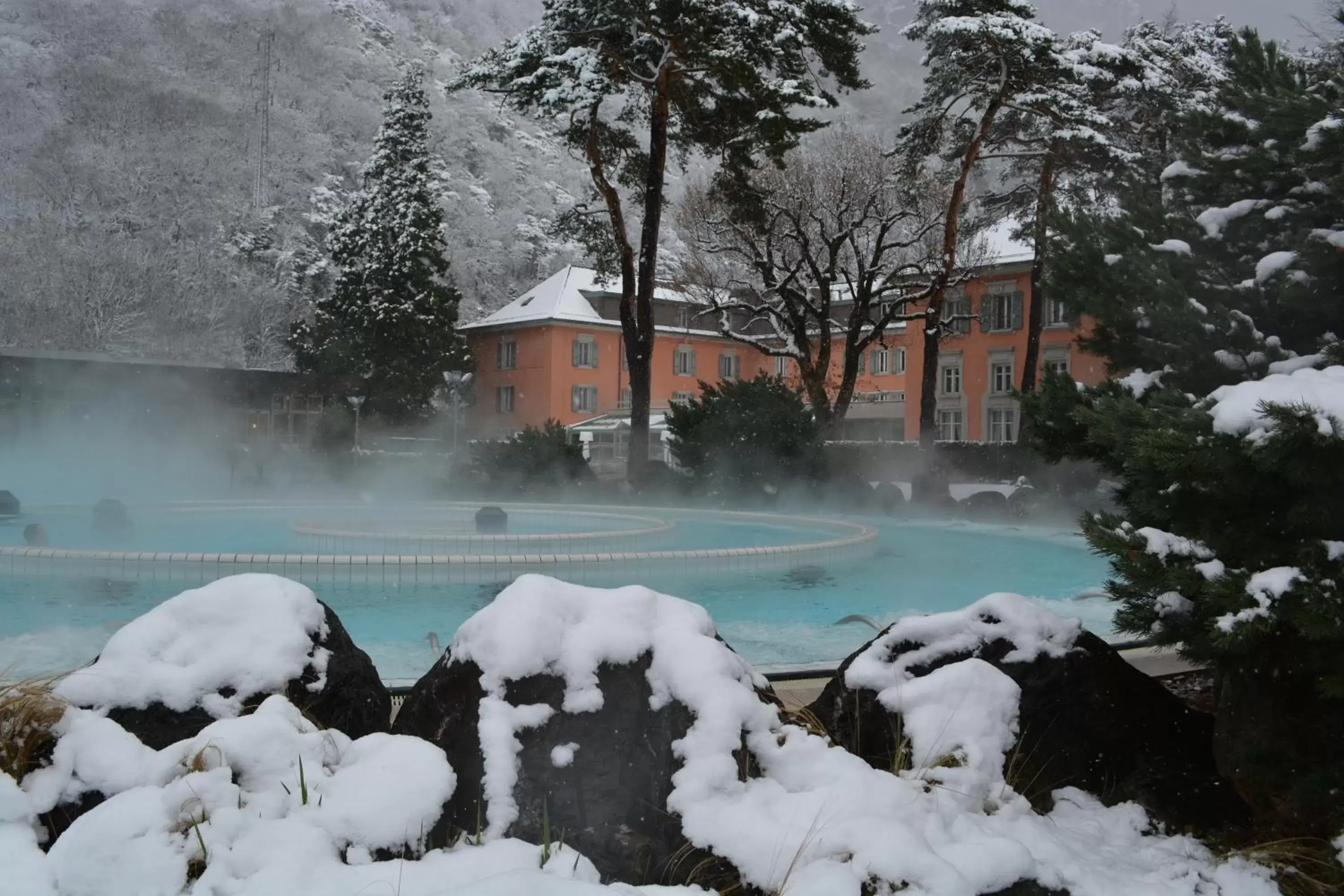 Swimming pool, Winter in Grand Hotel des Bains
