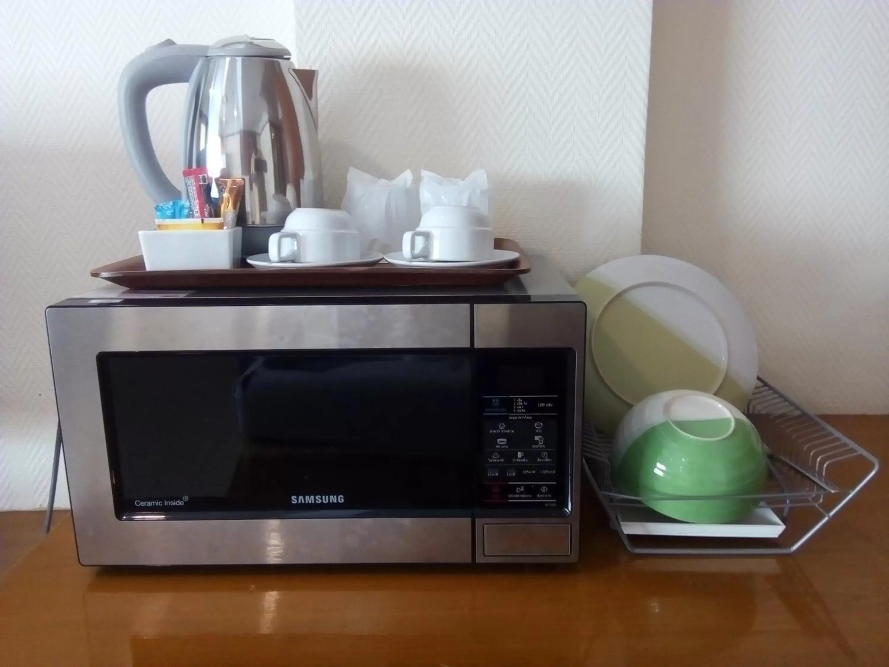 Coffee/Tea Facilities in Seaview Sriracha Hotel