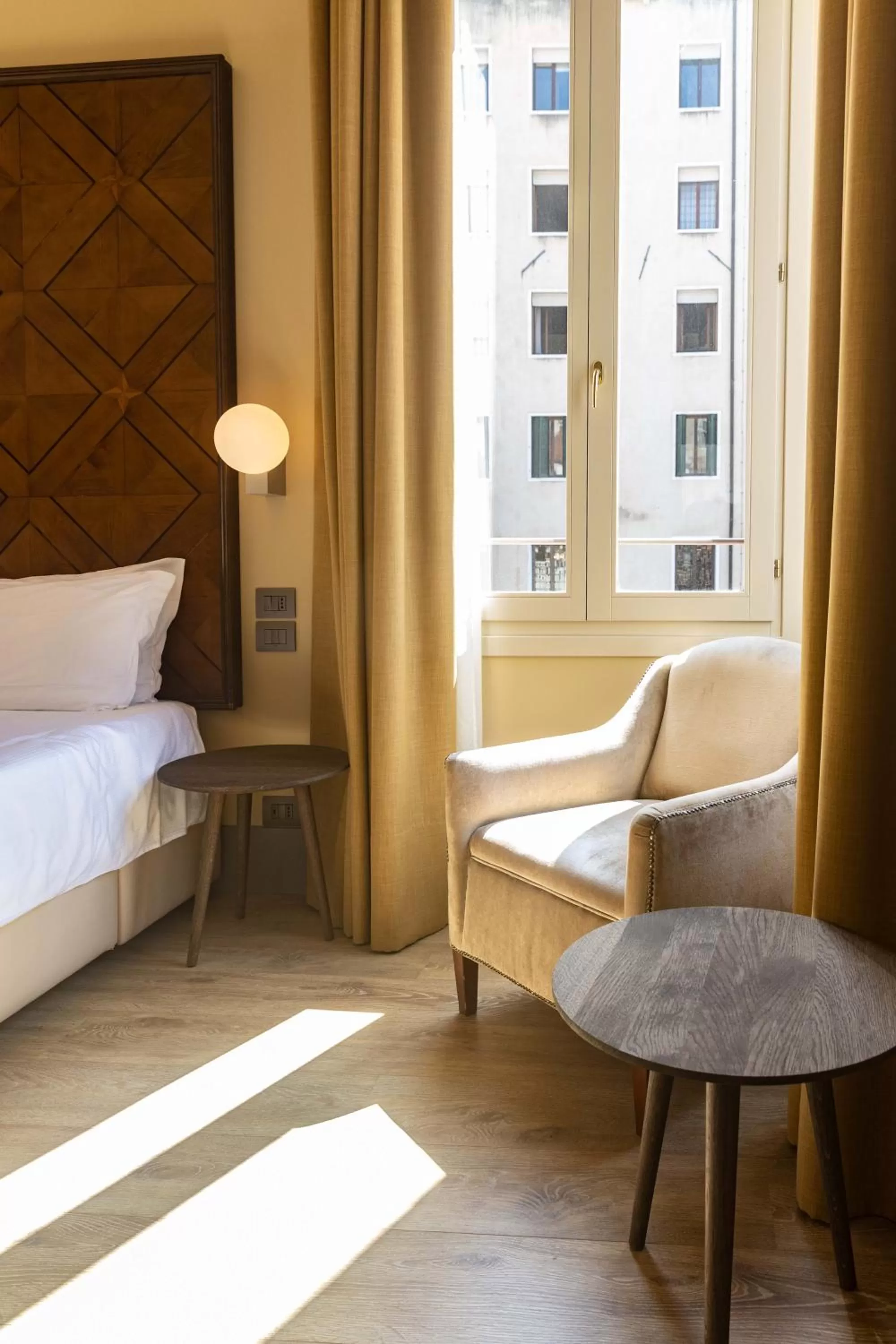 Photo of the whole room, Bed in Hotel Dei Dragomanni