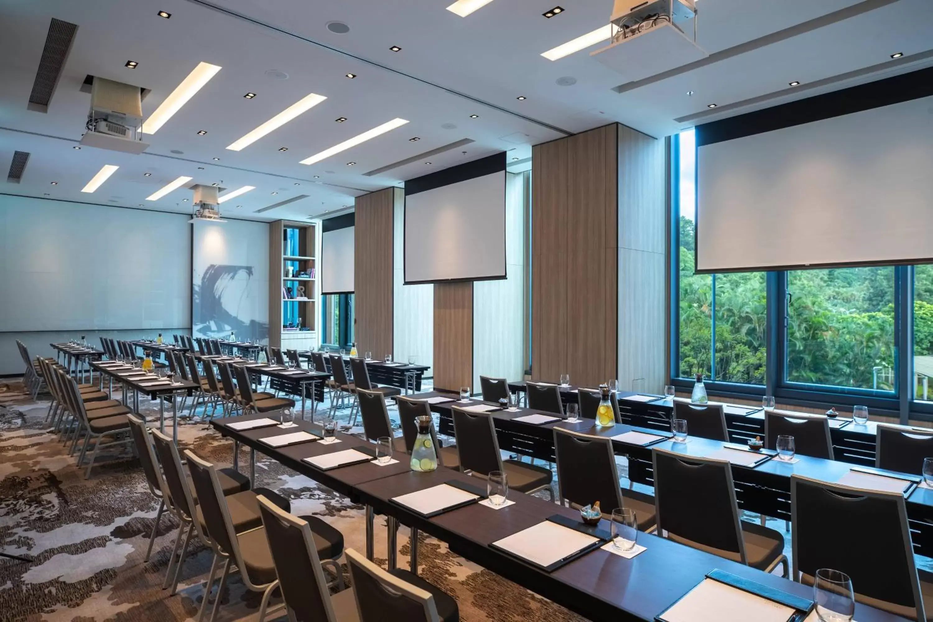 Meeting/conference room in Renaissance Taipei Shihlin Hotel