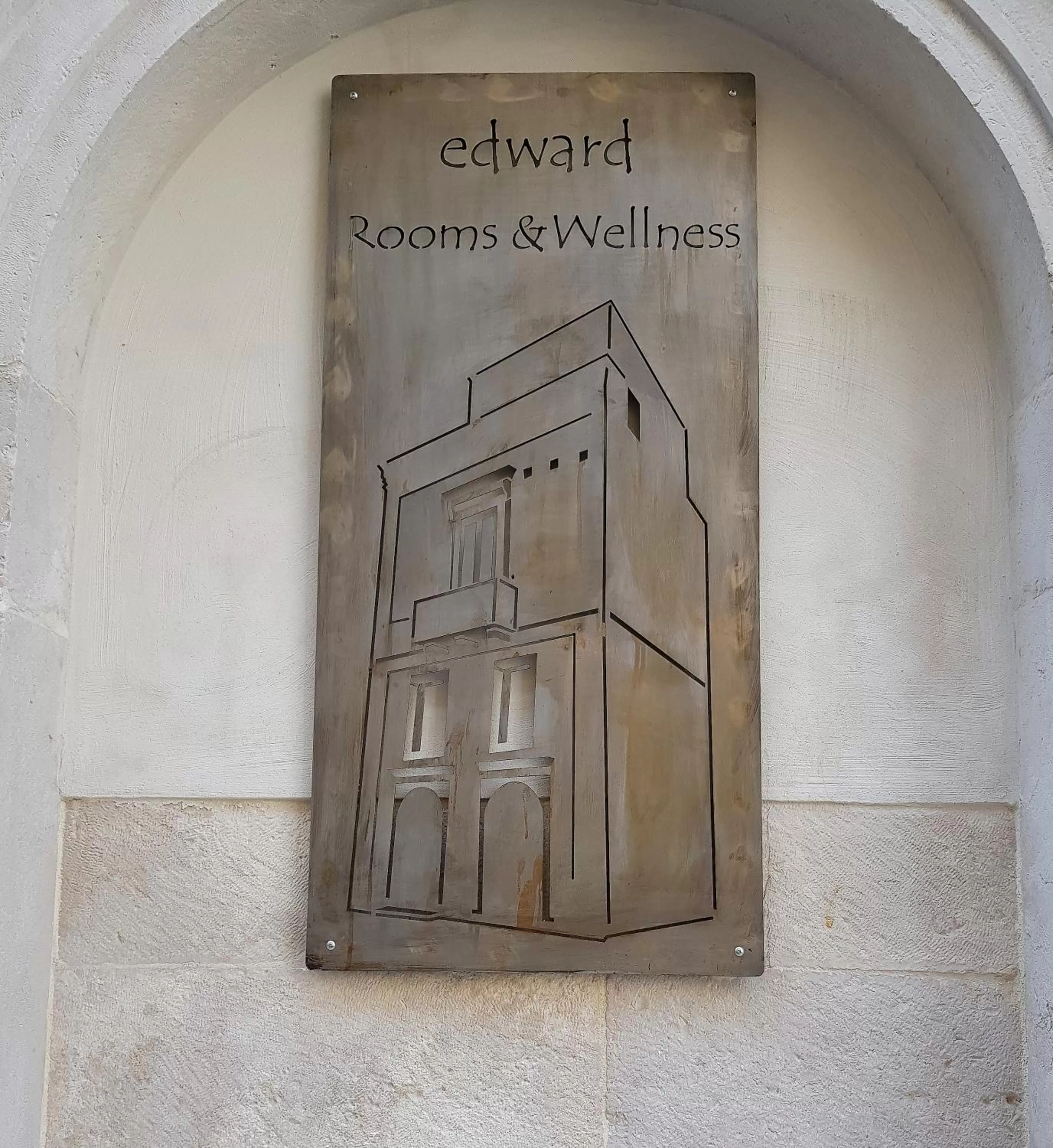 Property building in Edward Rooms & Wellness B&B