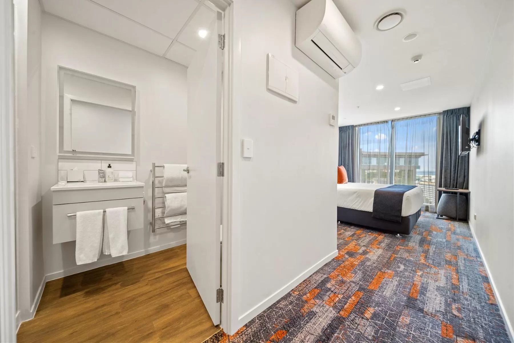 Compact Room - Non-Motorway Facing in Ramada by Wyndham Newmarket Auckland