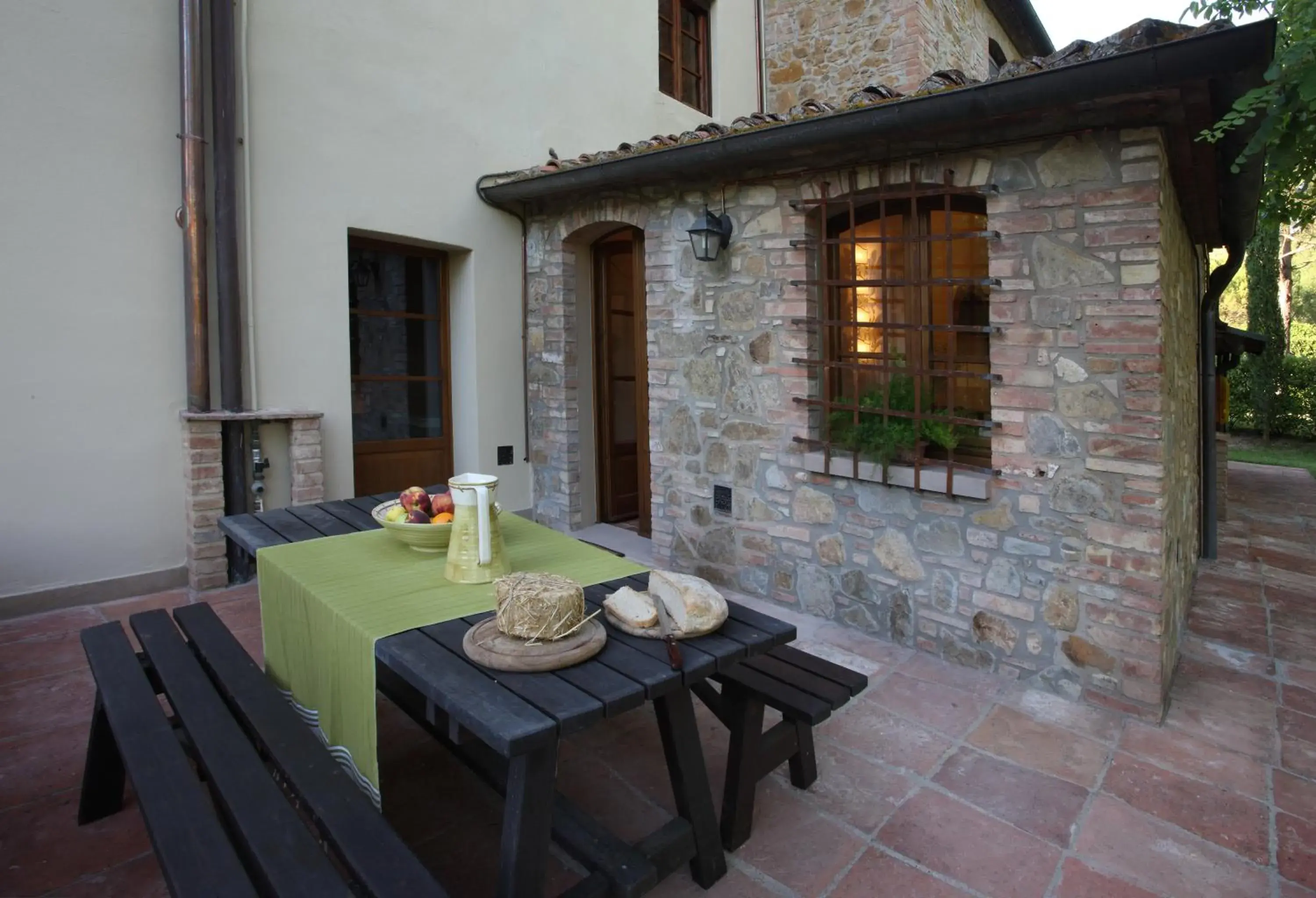 Dining area in Borgo San Benedetto
