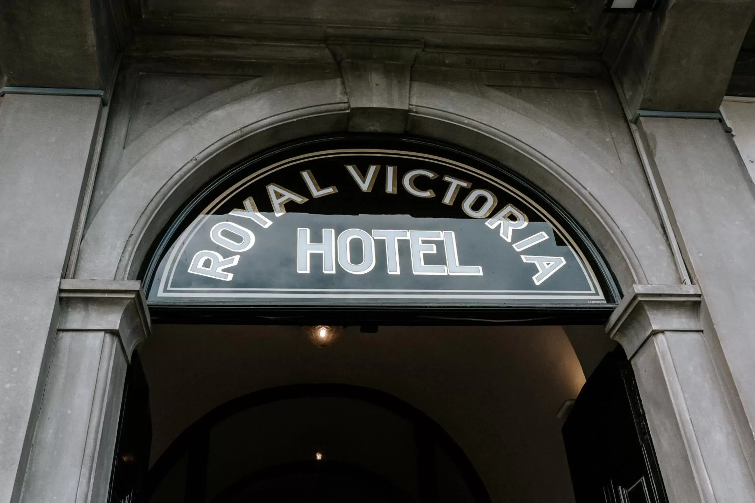 Facade/entrance in Royal Victoria Hotel