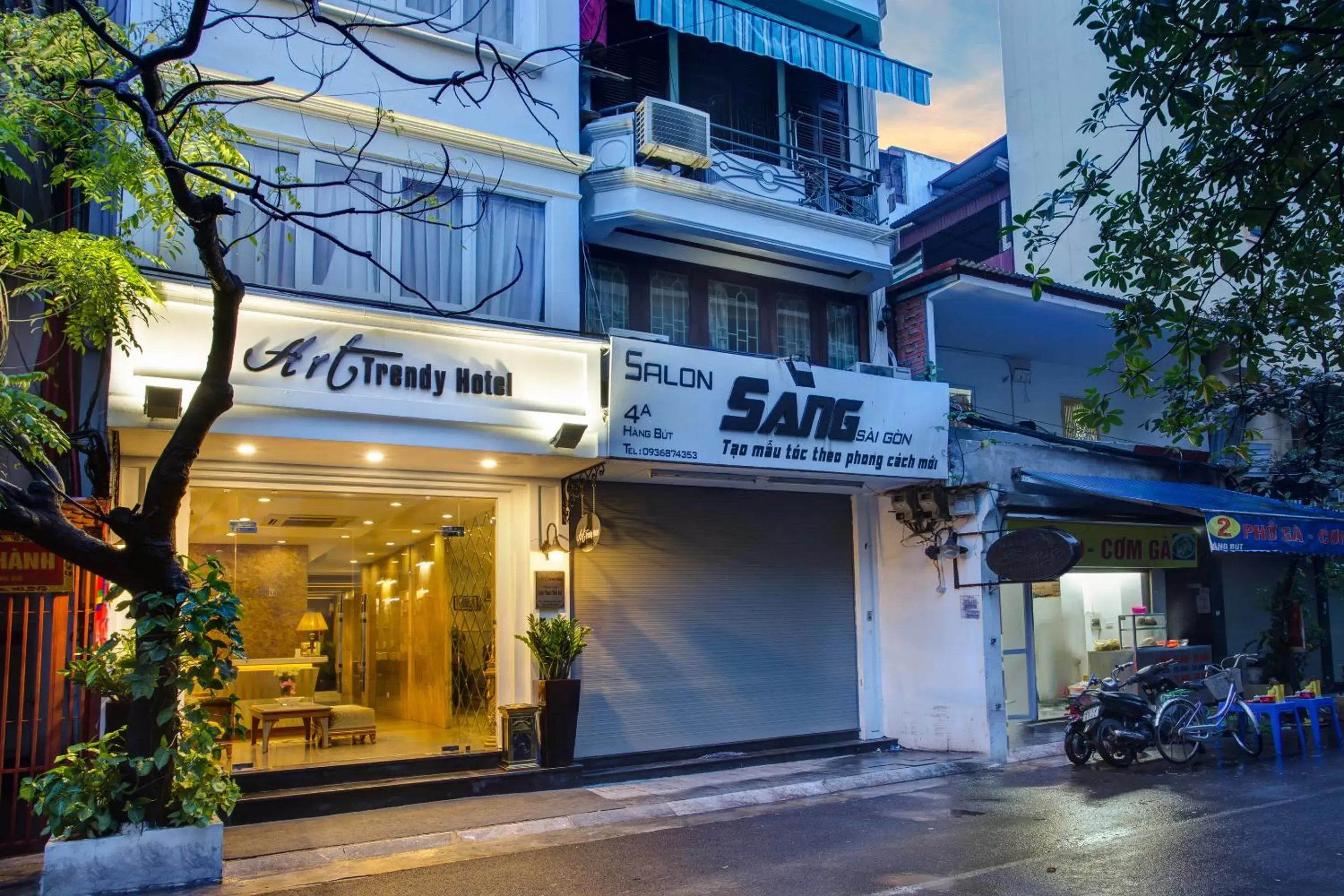 Property building in Golden Art Hotel Property building in Golden Art Hotel