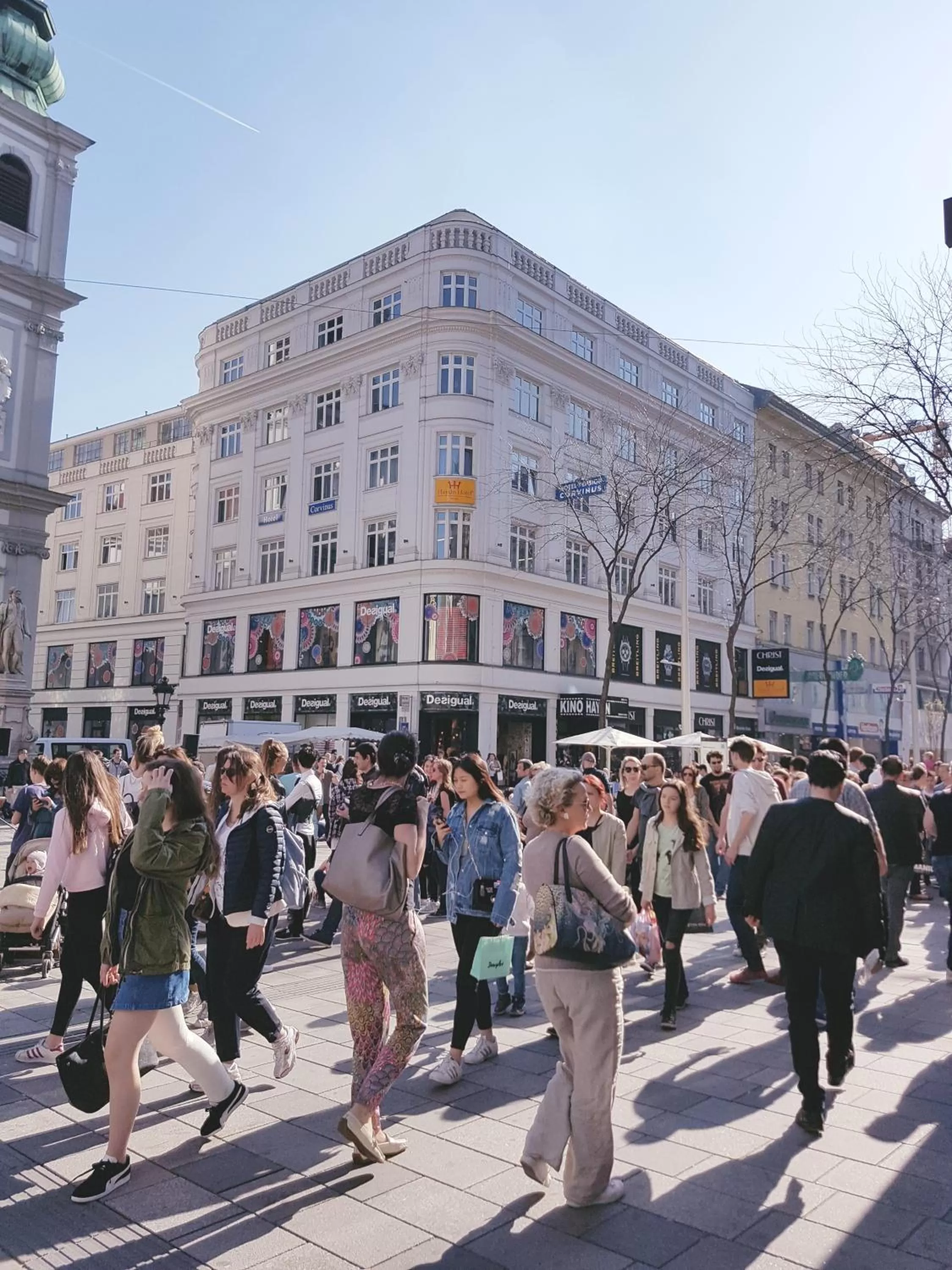 Property building in Hotel Haydn