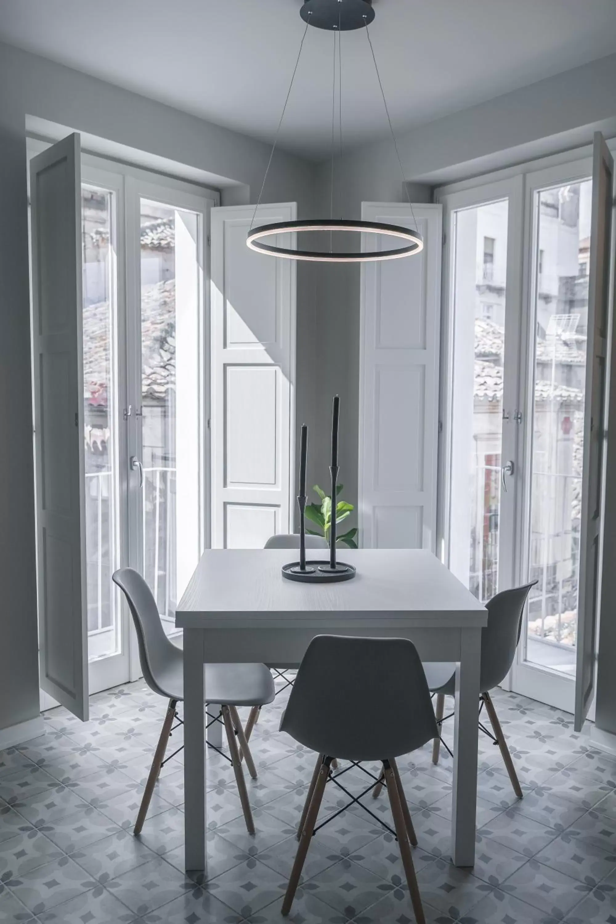 Dining Area in Palazzo Paladini - Luxury Suites in the Heart of the Old Town