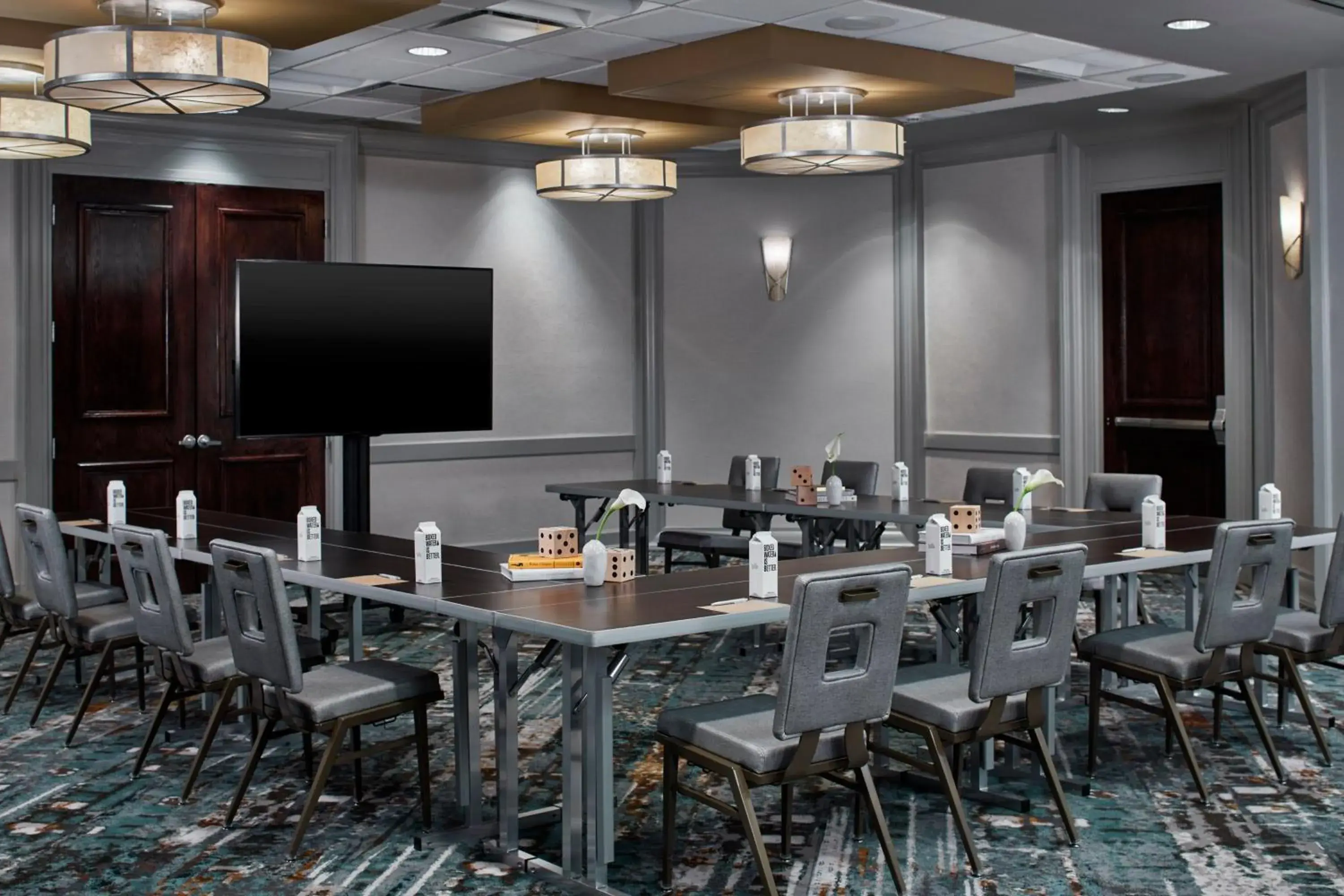 Meeting/conference room, Restaurant/Places to Eat in Renaissance by Marriott Mobile Riverview Plaza Hotel