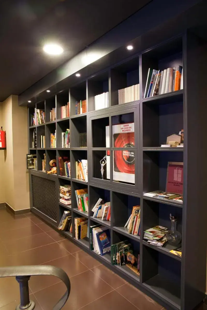 Library in Hotel Arrope