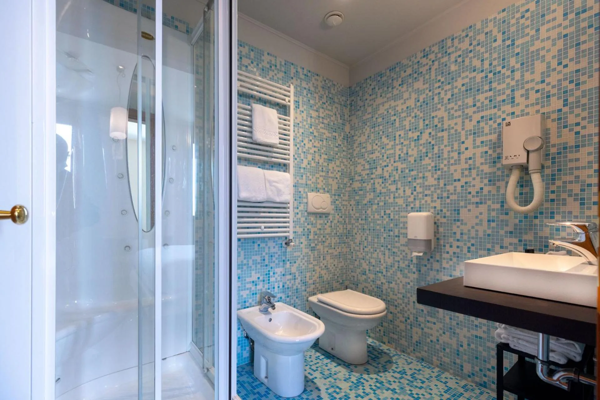 Bathroom in Mefuta Hotel