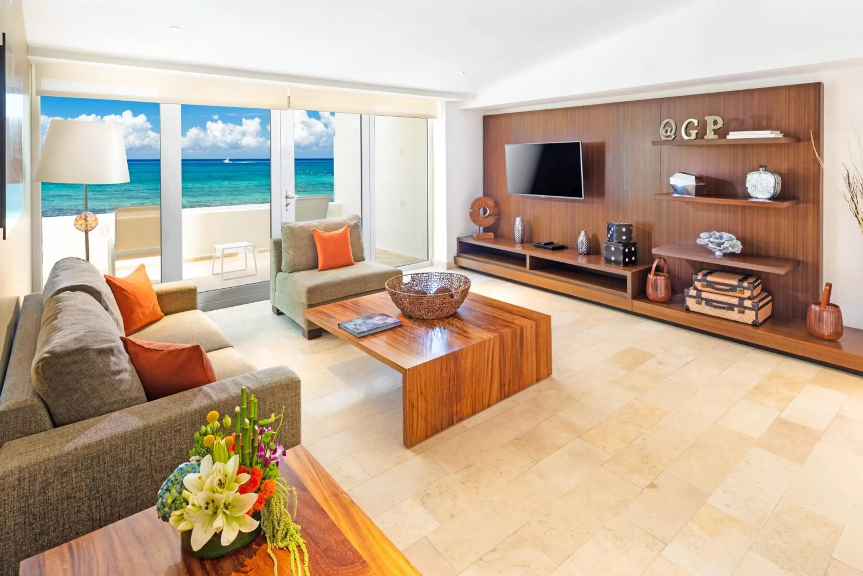 Bedroom, Seating Area in InterContinental Presidente Cancun Resort