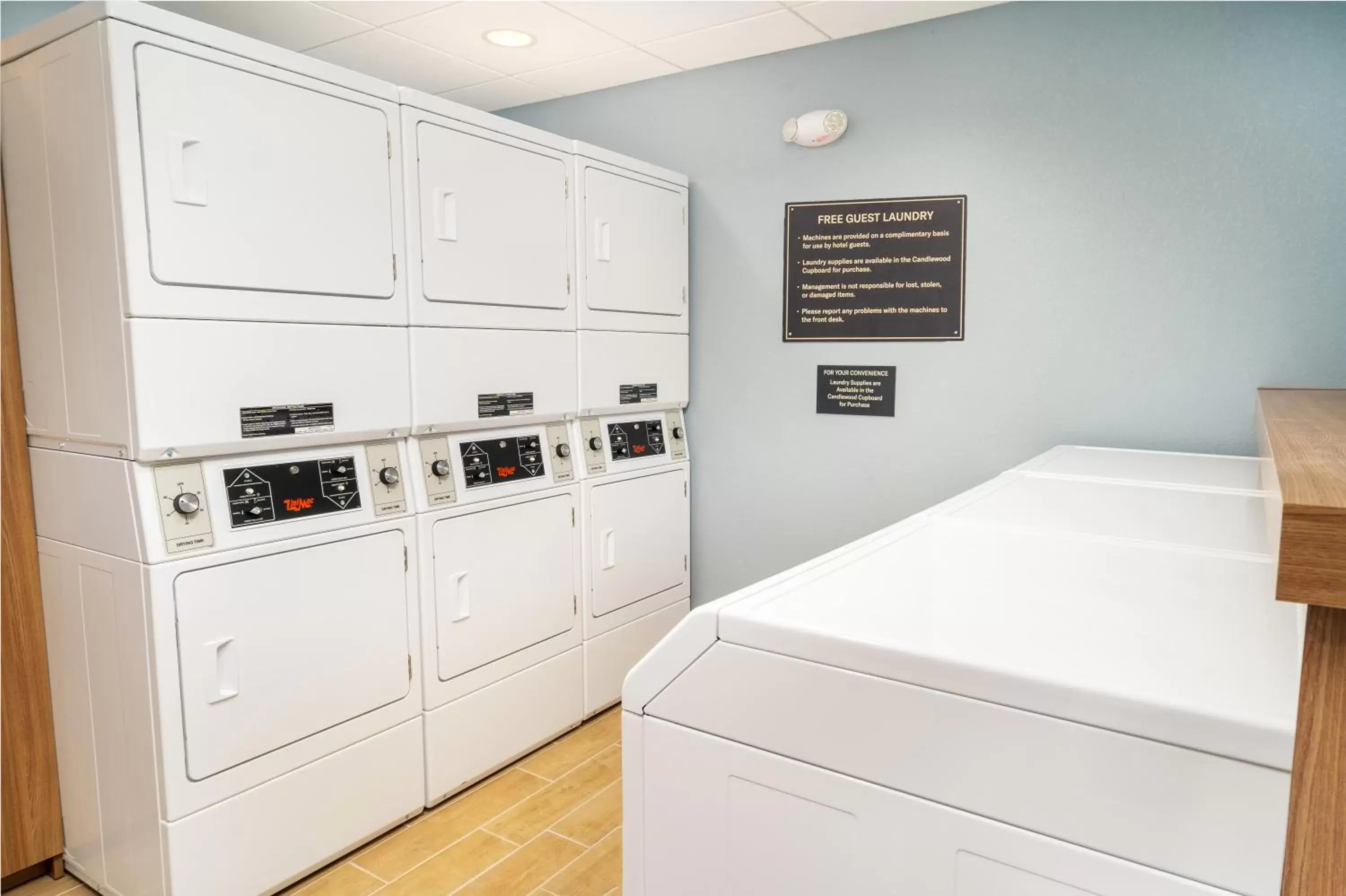 laundry, Kitchen/Kitchenette in Candlewood Suites - Las Vegas - E Tropicana, an IHG Hotel