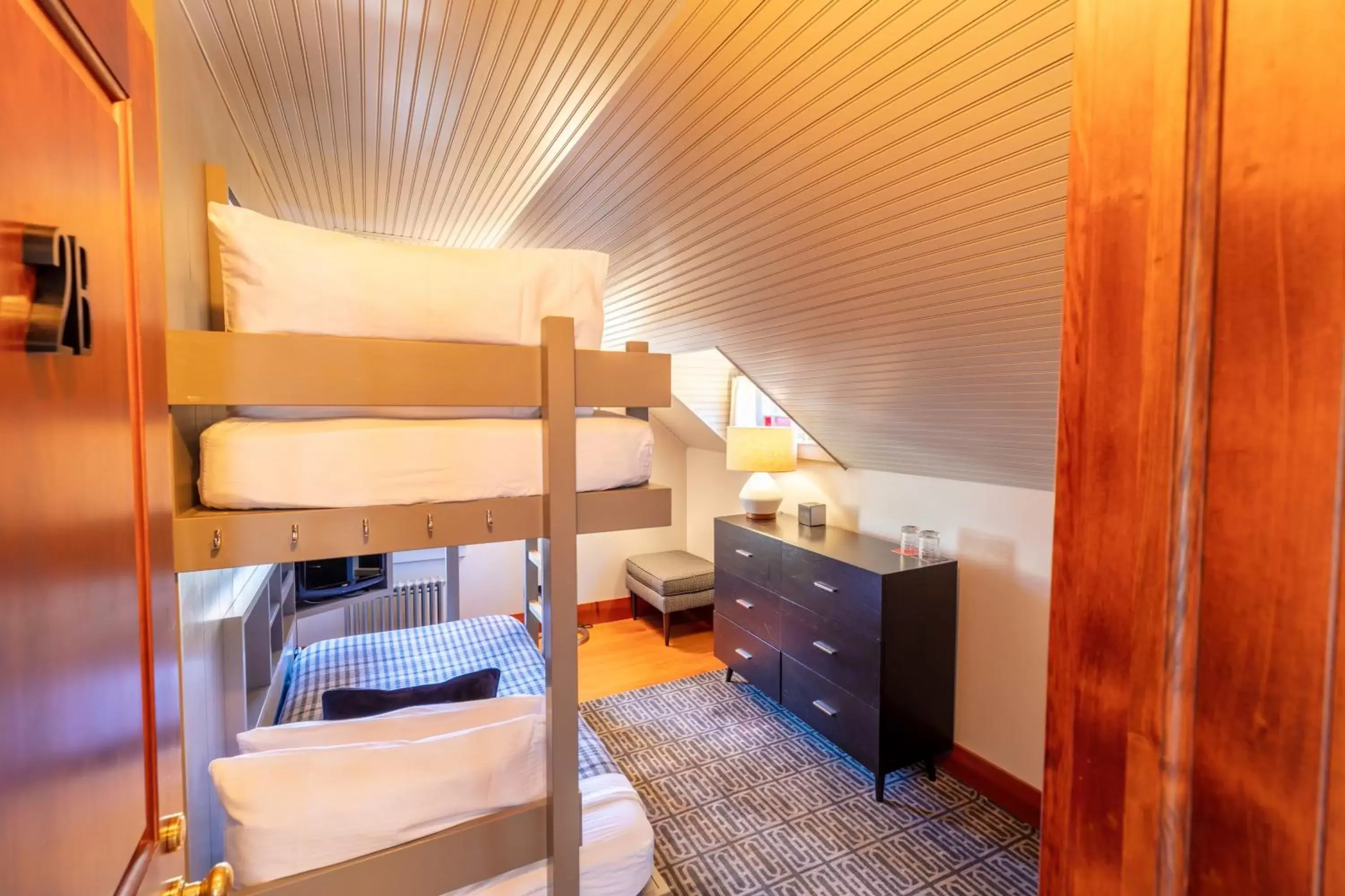 Bunk Bed in The Outlook Lodge