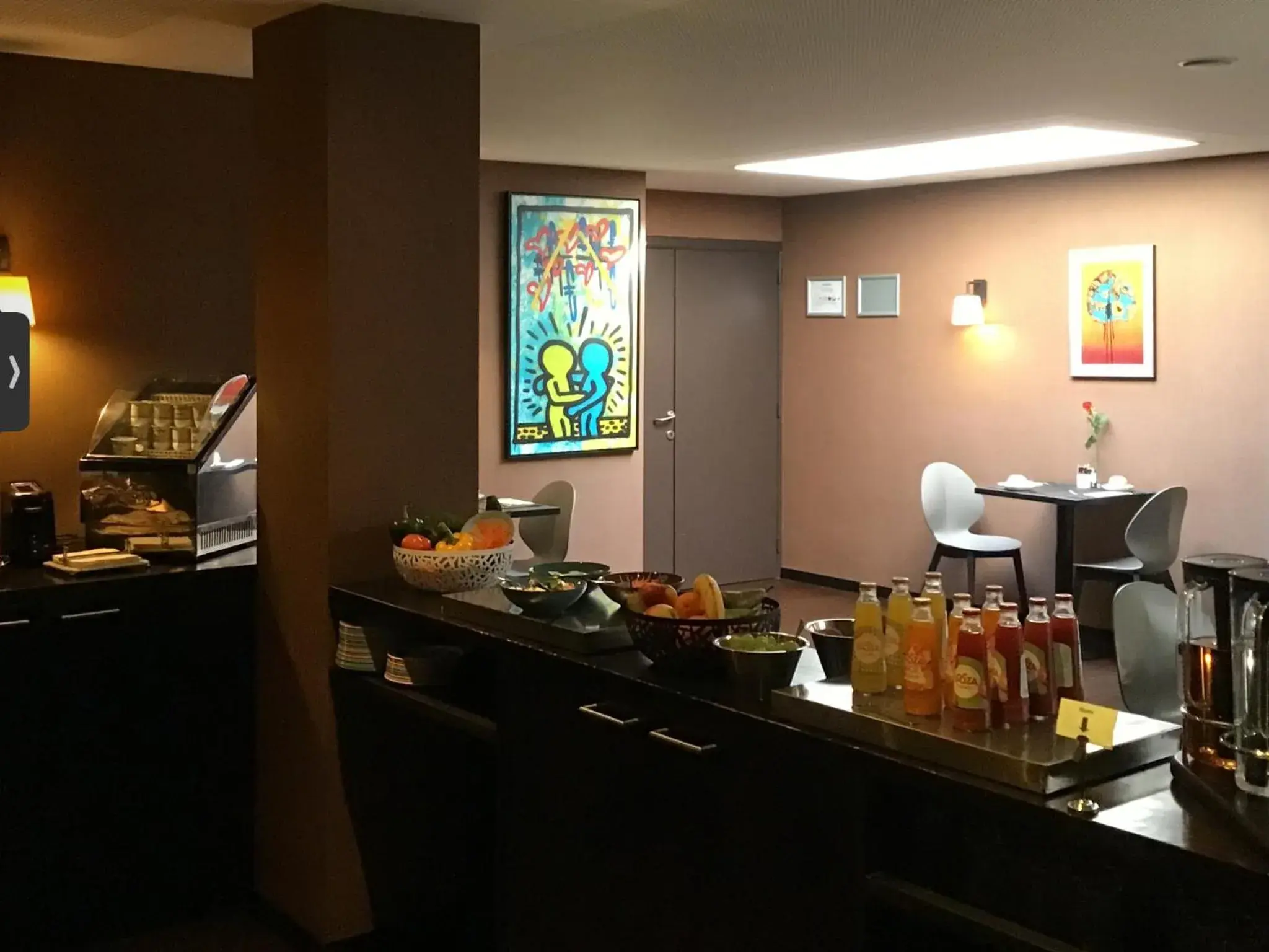 Buffet breakfast, Restaurant/Places to Eat in New Hotel Charlemagne