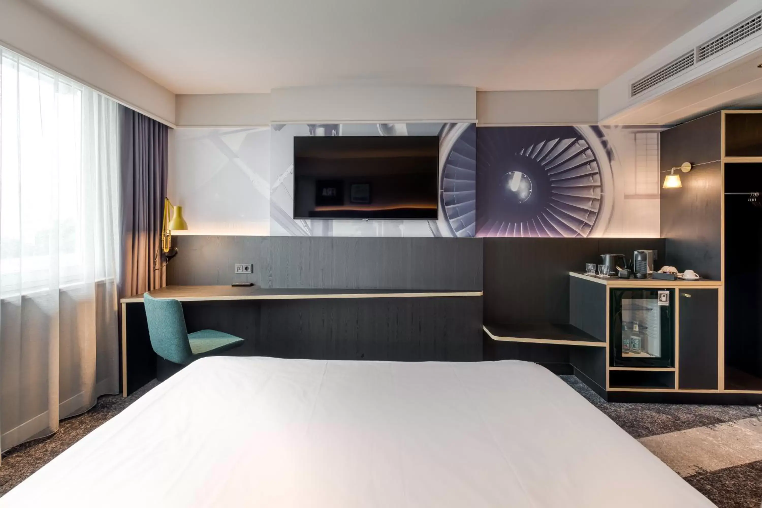 TV and multimedia, Bed in Mercure Neu-Isenburg