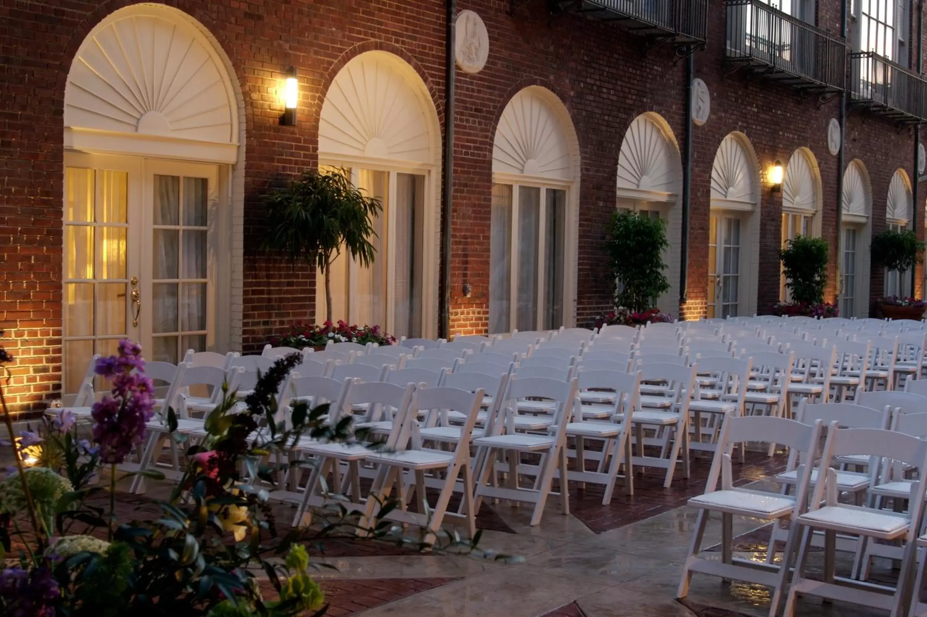 Garden, Banquet Facilities in Magnolia Hotel Omaha