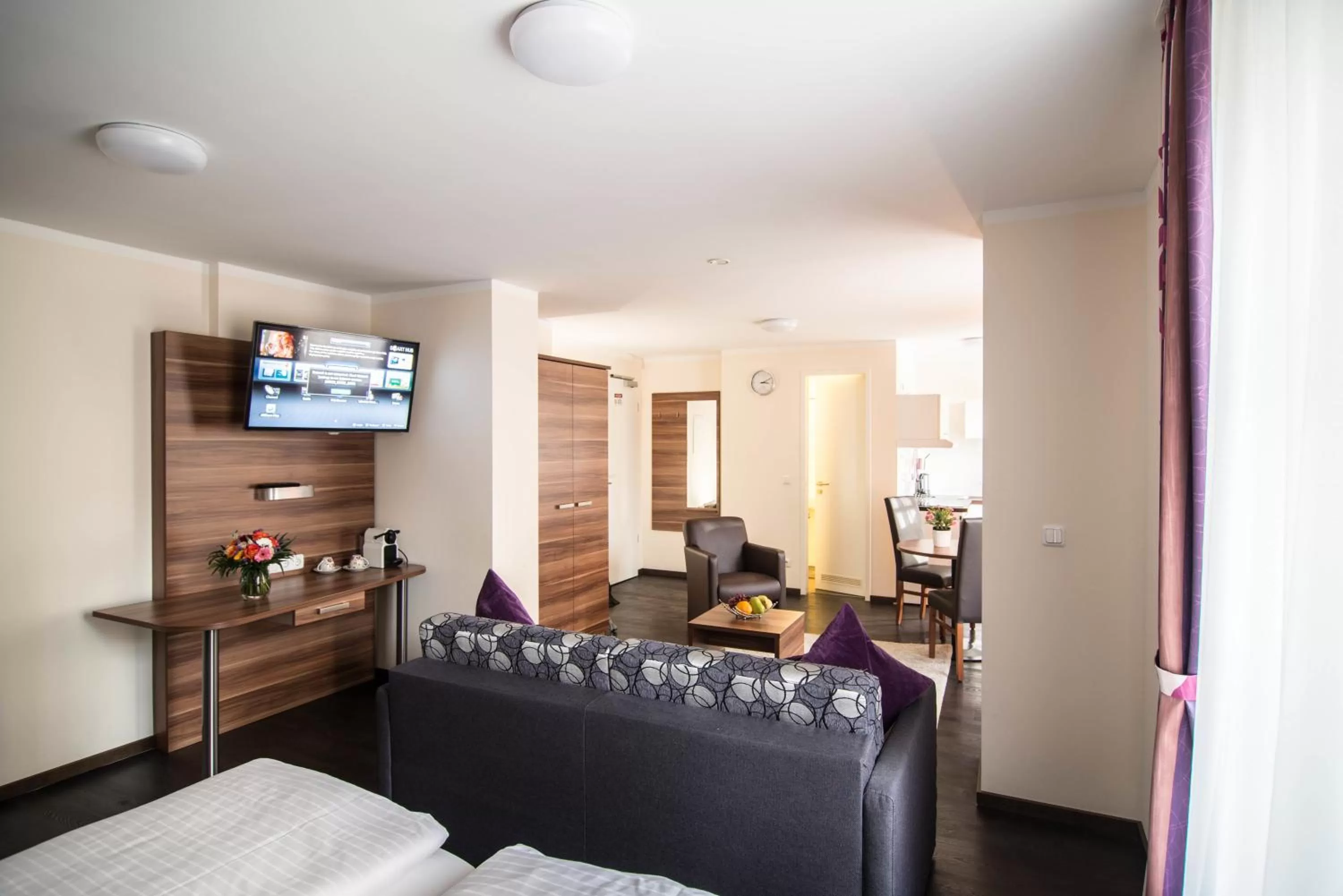 Seating area, Bed in BATU Apart Hotel