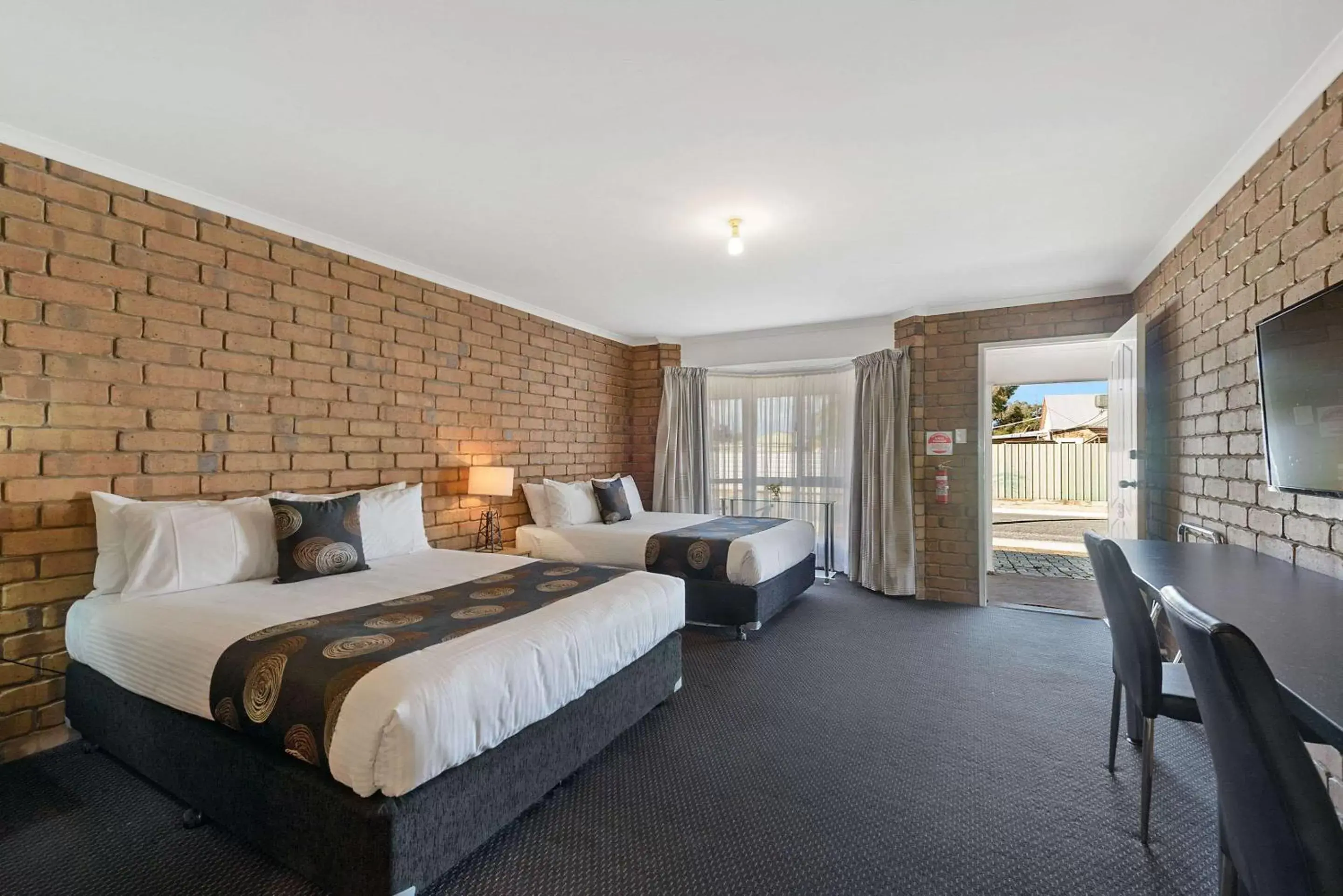 Photo of the whole room in Comfort Inn Flinders on Main