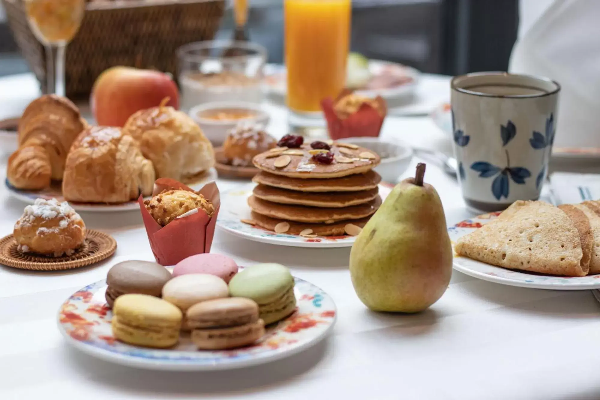 Buffet breakfast, Breakfast in Hotel des Quinconces Bordeaux Centre